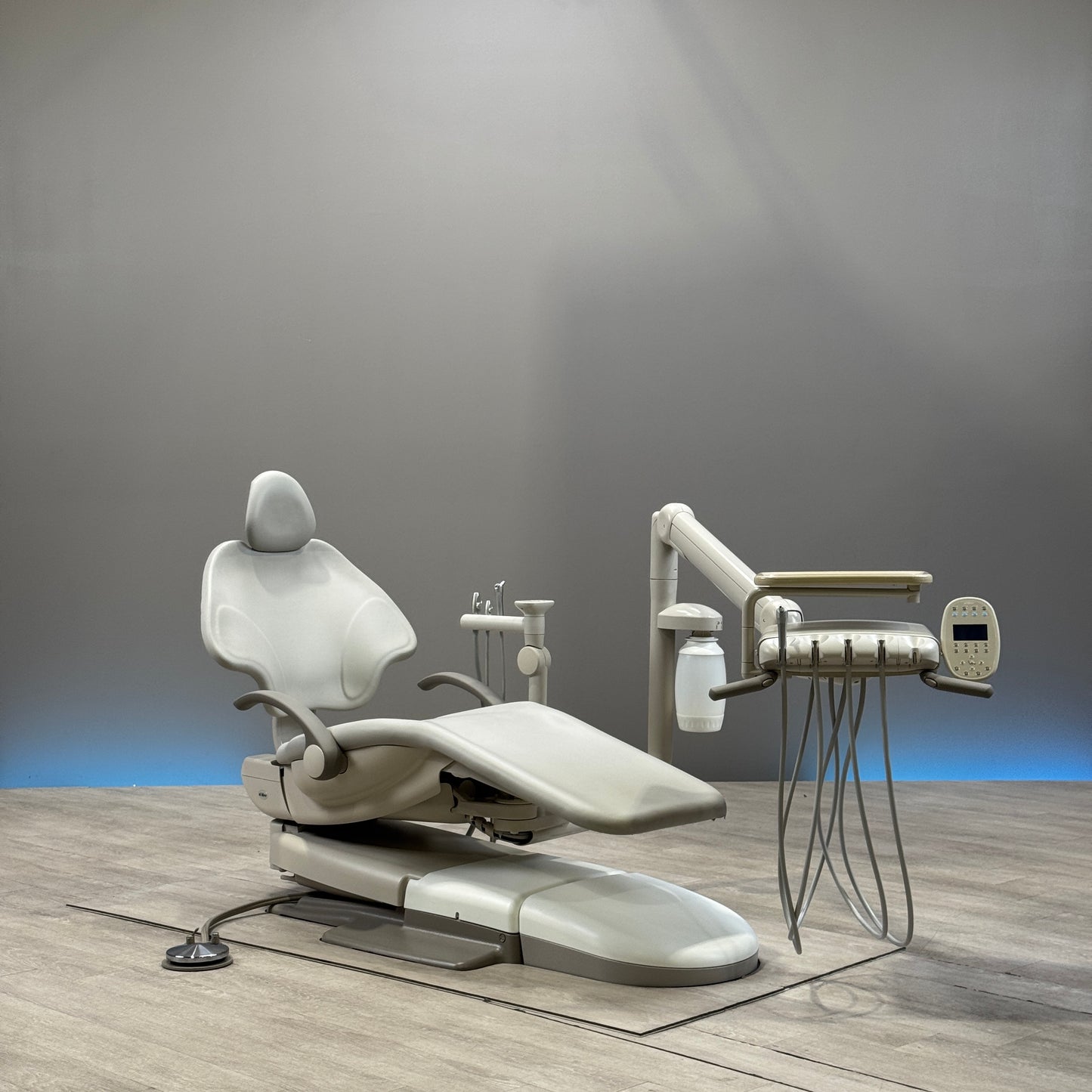 A‑dec 511R/532R Dental Chair Package