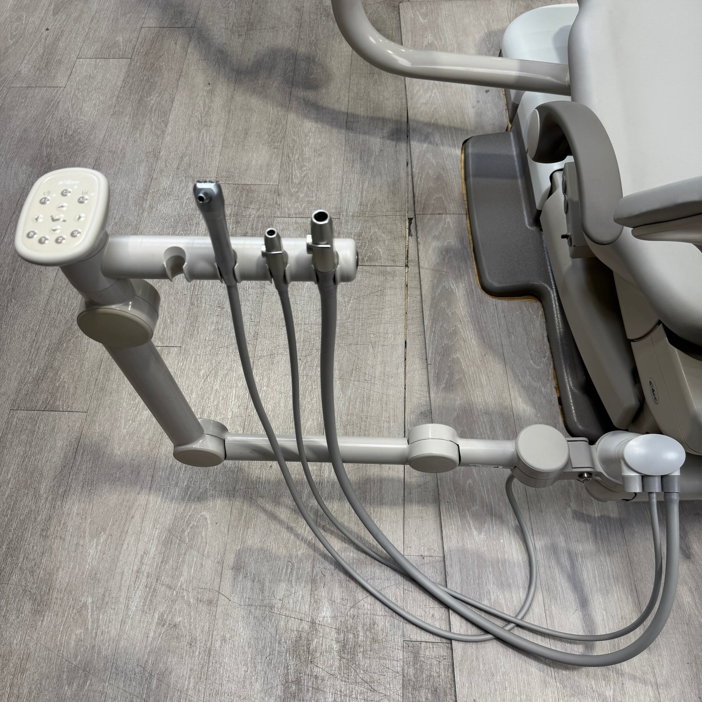 A‑dec 511R/532R Dental Chair Package