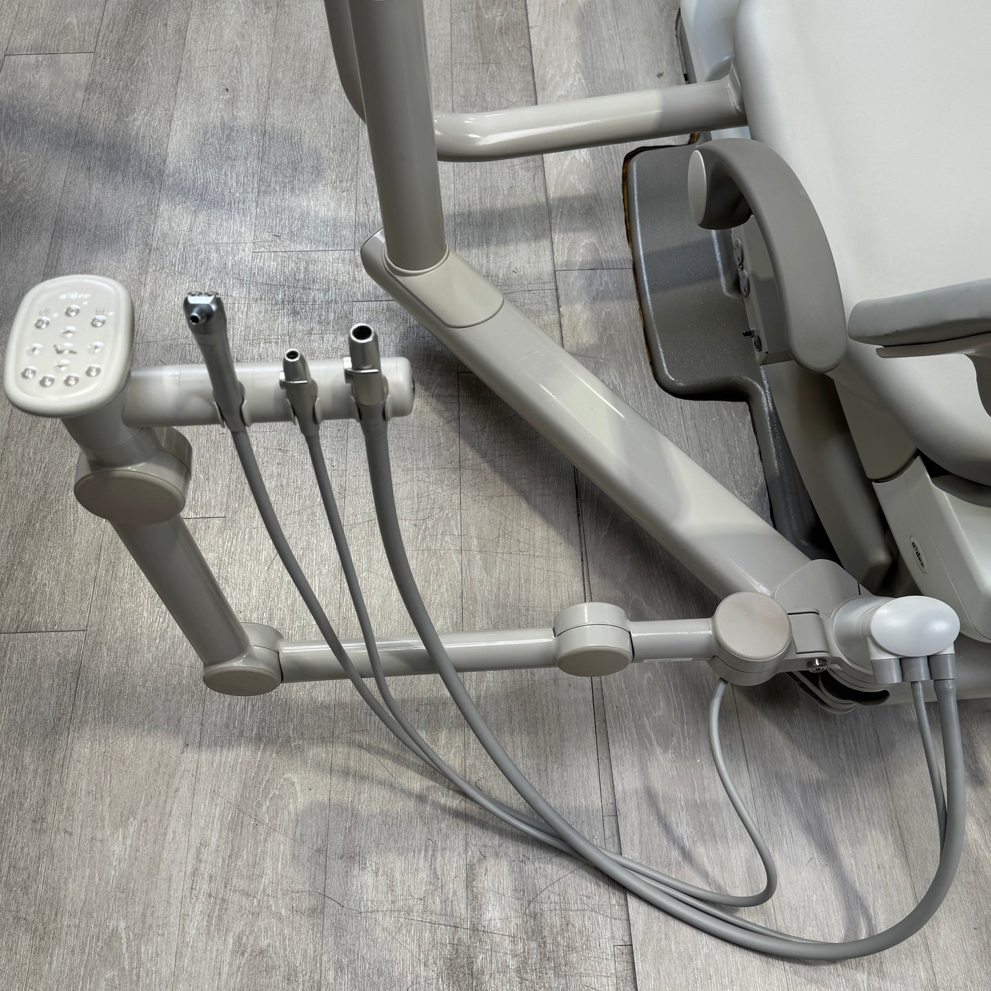 A‑dec 511R/532R Dental Chair Package