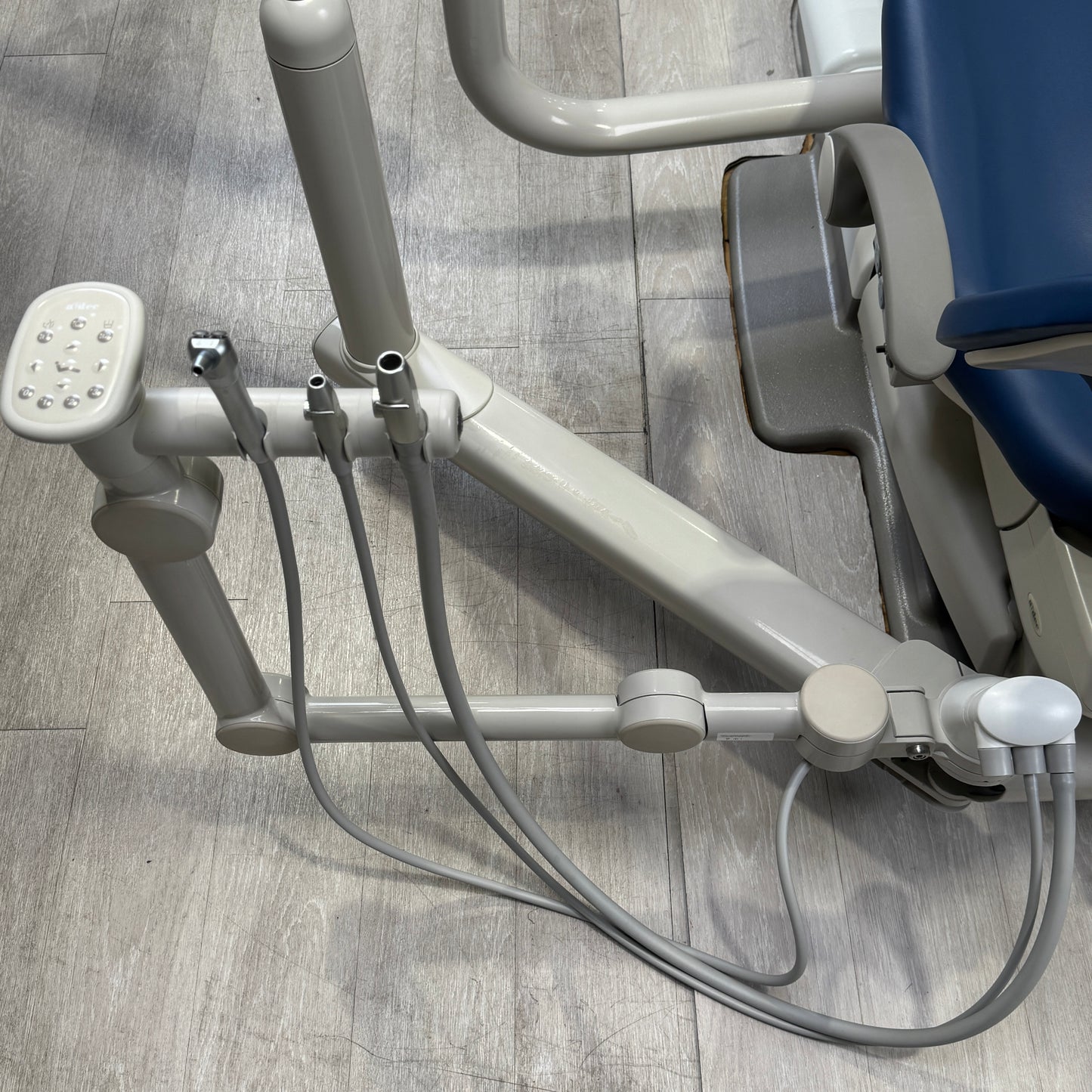A‑dec 511R/532R Dental Chair Package