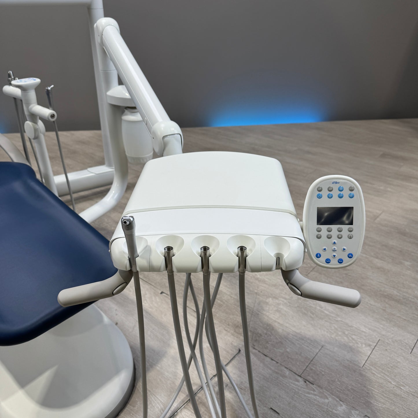 A‑dec 511R/532R Dental Chair Package