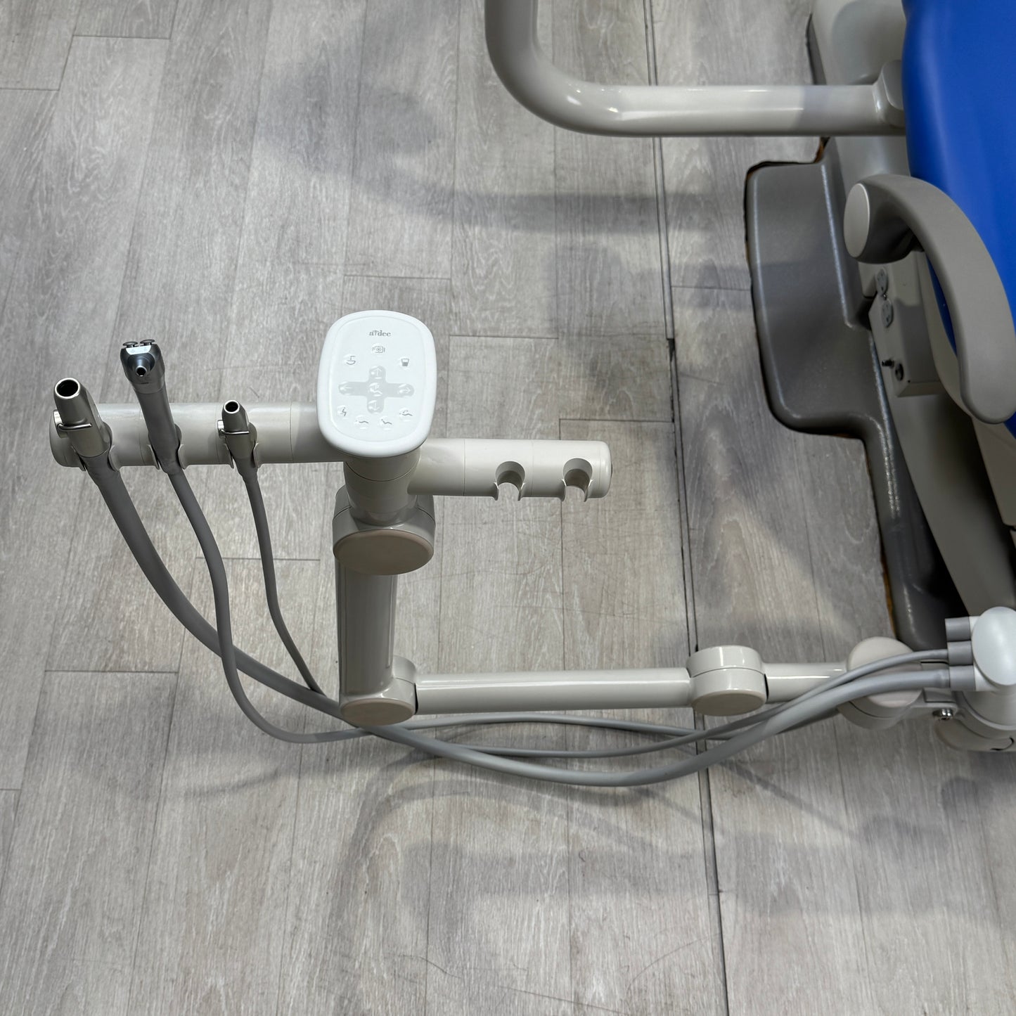 A‑dec 511R/532R Dental Chair Package