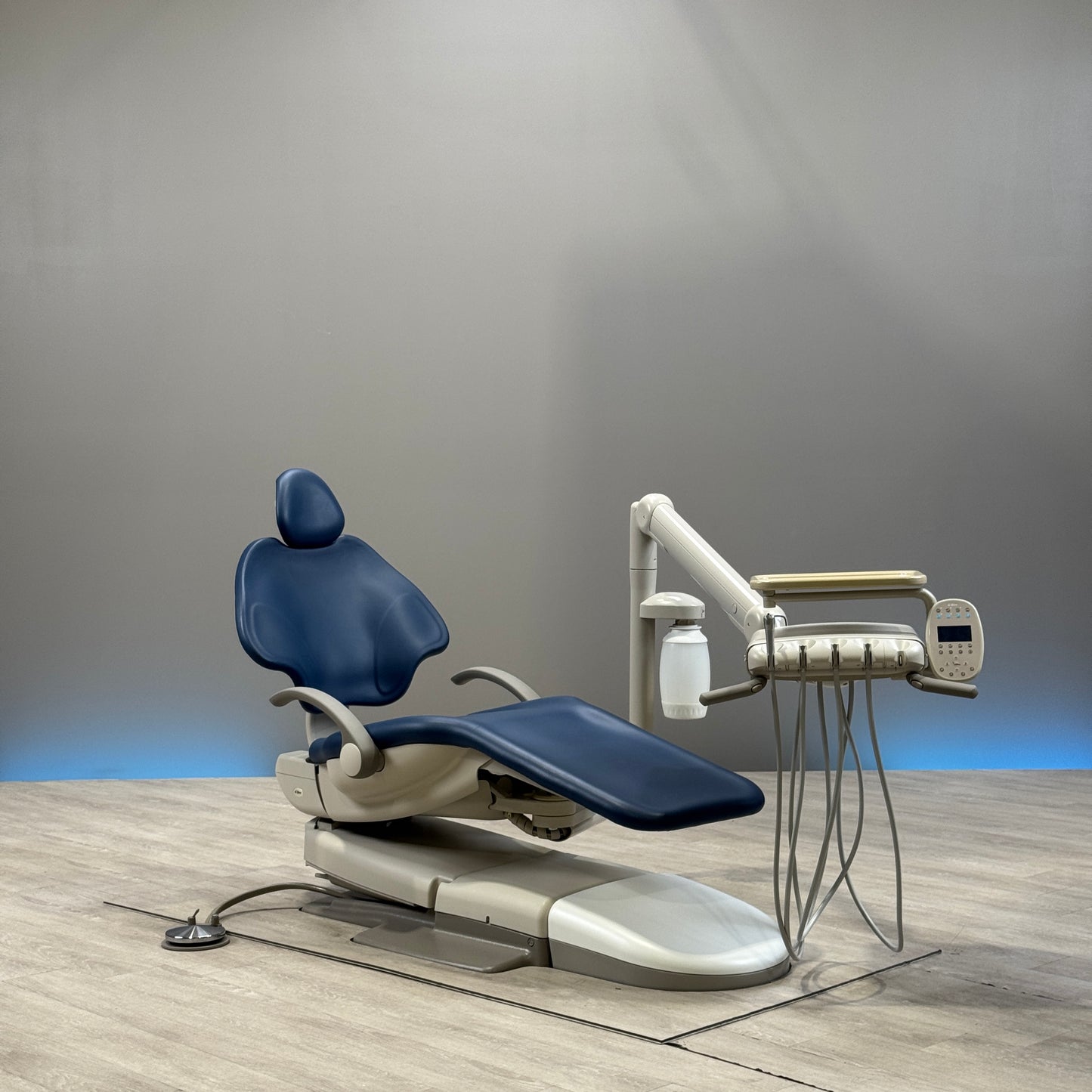 A‑dec 511R/532R Dental Chair Package
