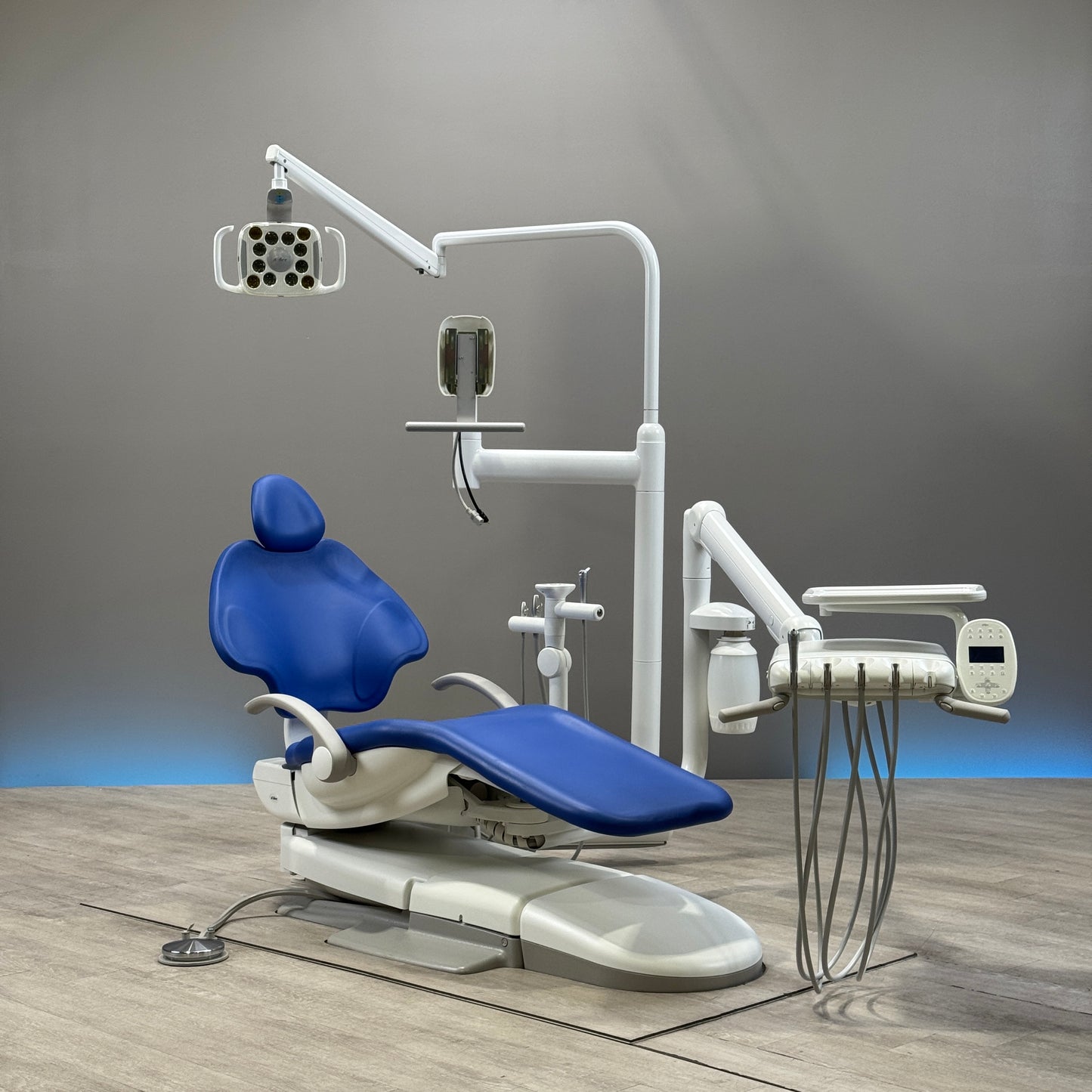 A‑dec 511R/532R Dental Chair Package