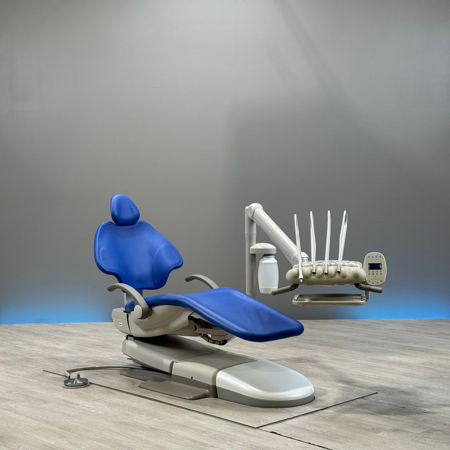 A‑dec 511R/533R Dental Chair Package