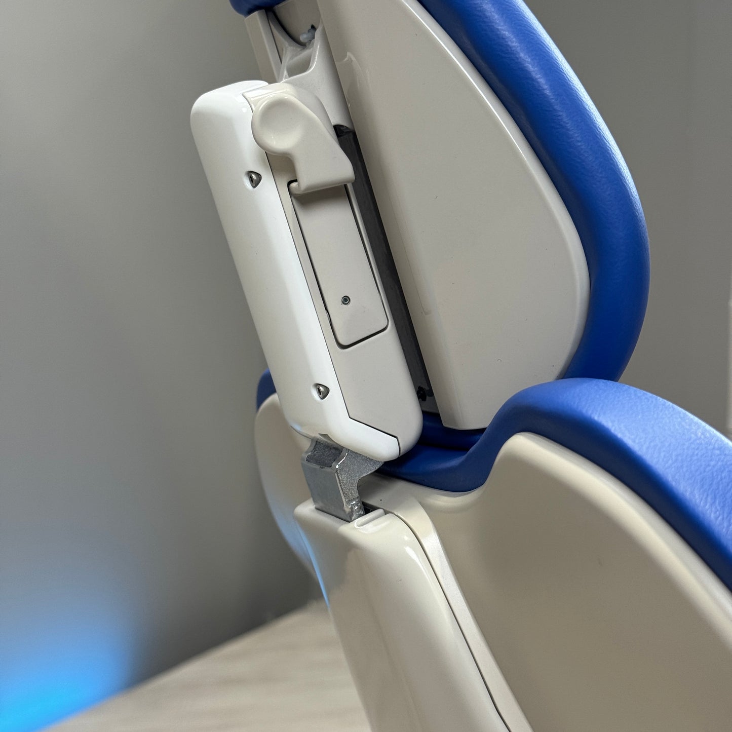 A‑dec 511R/533R Dental Chair Package