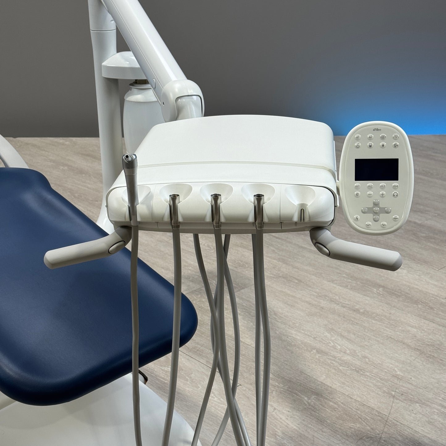 A‑dec 511R/532R Dental Chair Package