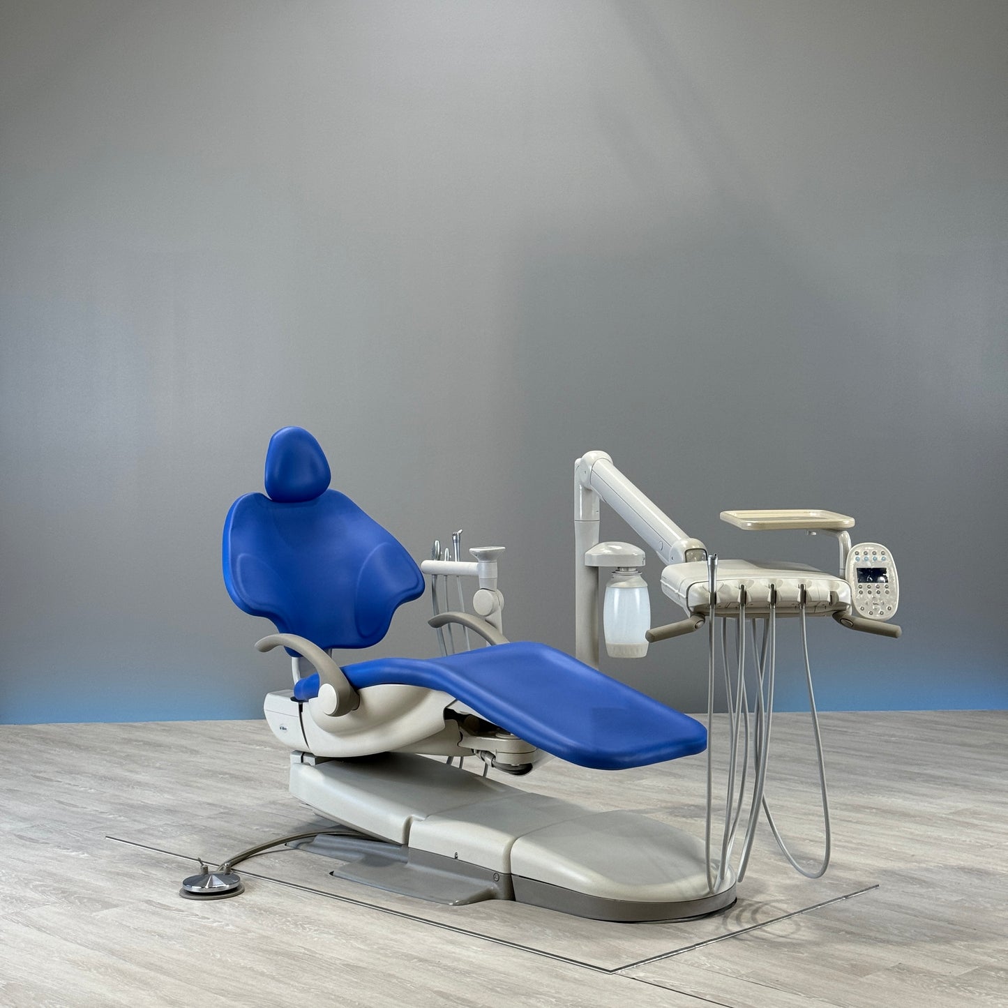 A-dec 511R/532R Dental Chair Package