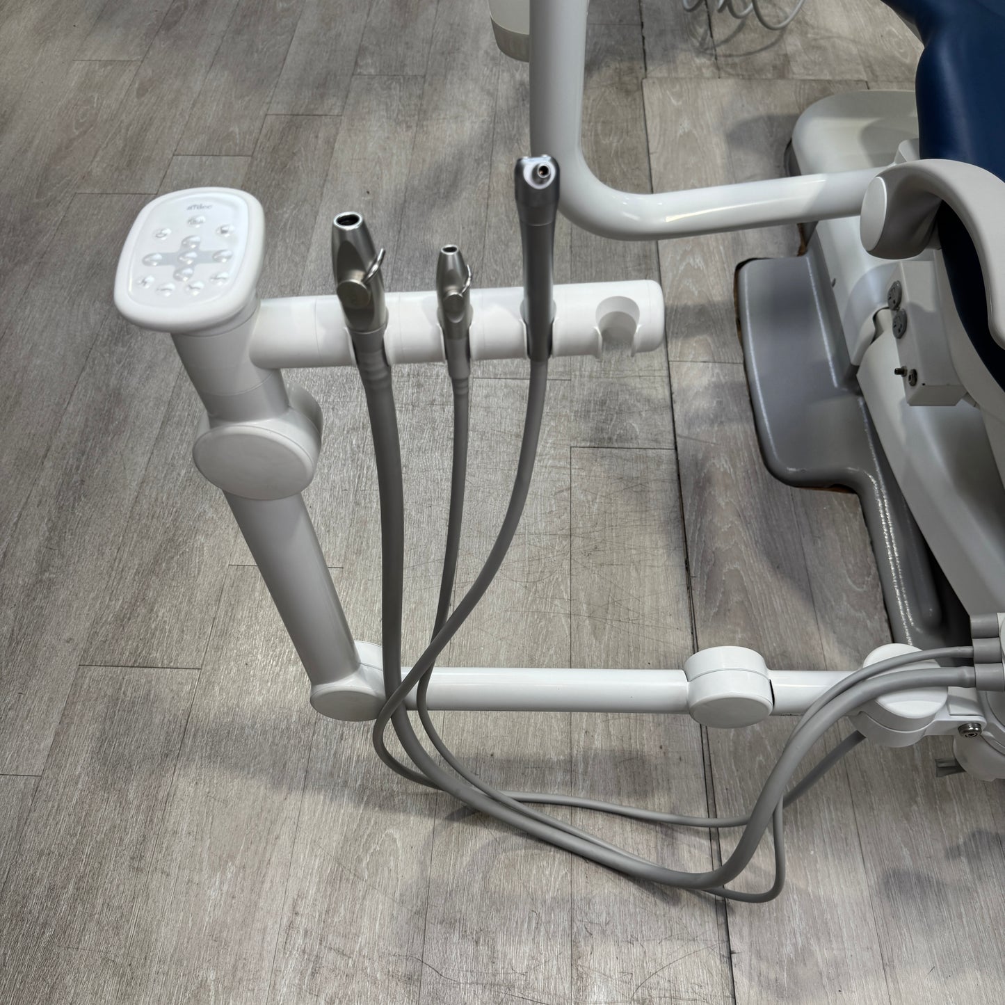 A‑dec 511R/532R Dental Chair Package
