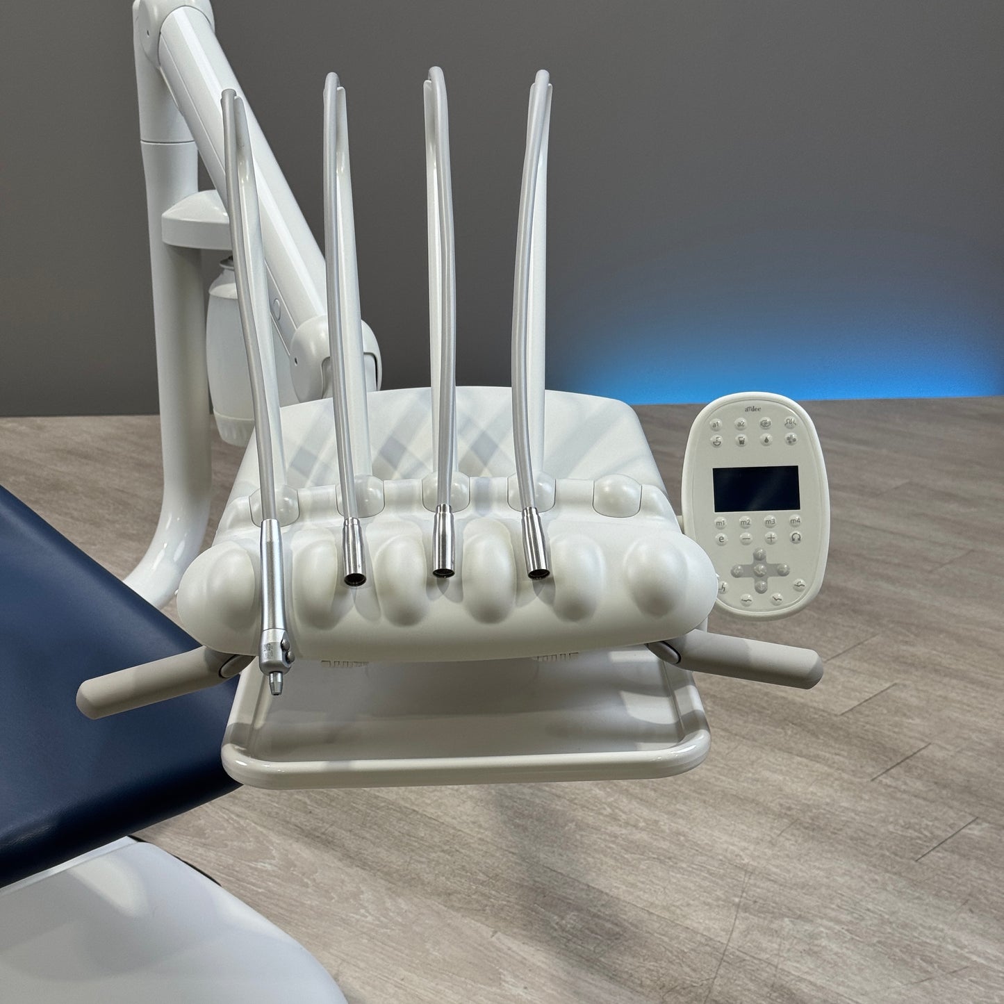 A‑dec 511R/533R Dental Chair Package