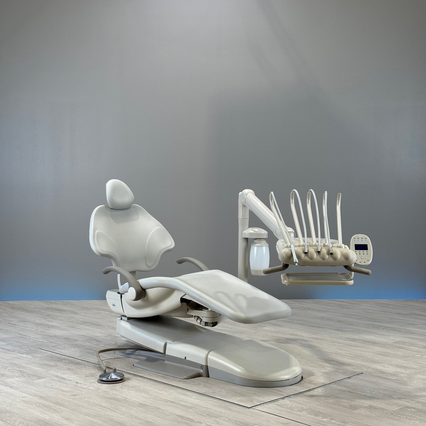 A-dec 511R/533R Dental Chair Package