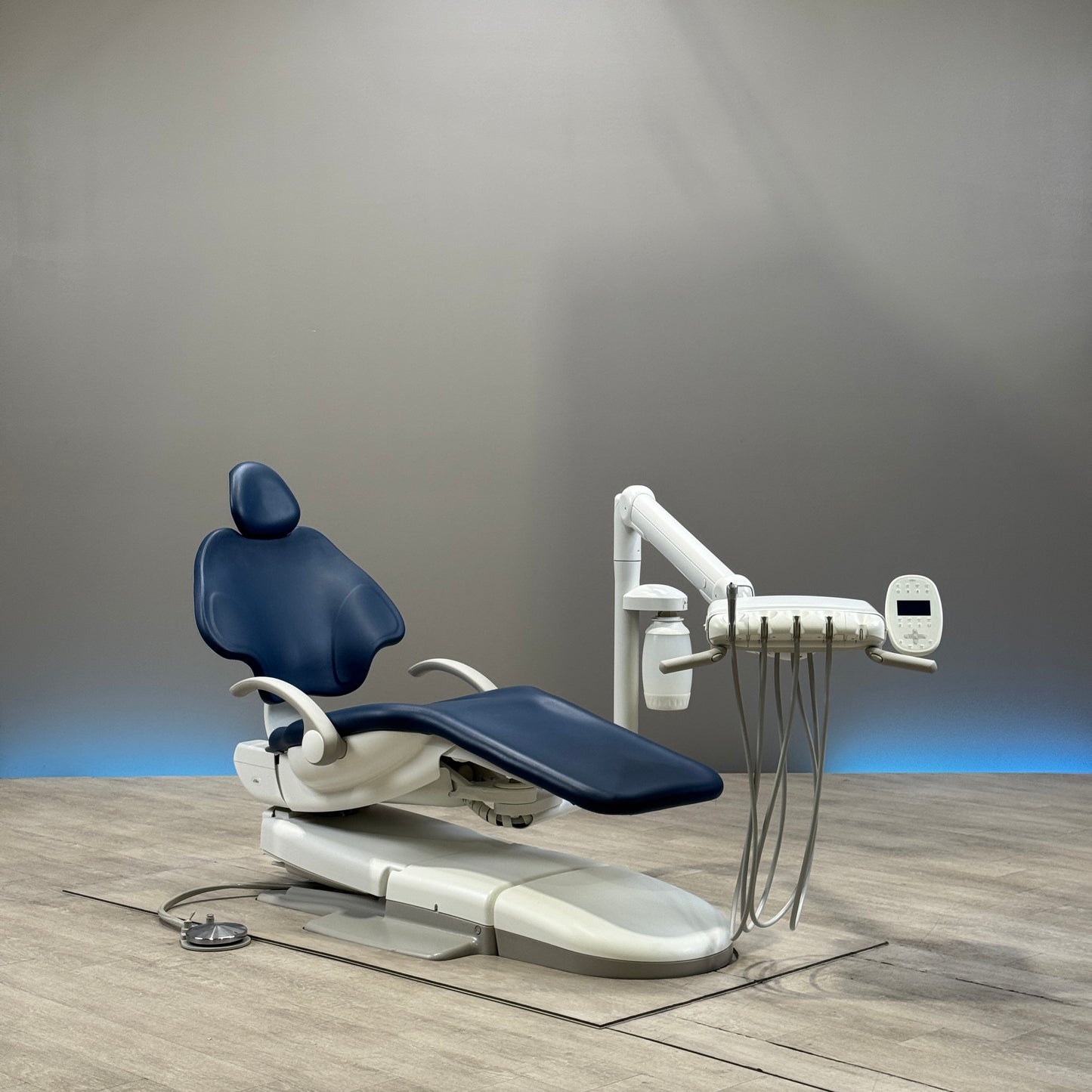 A‑dec 511R/532R Dental Chair Package
