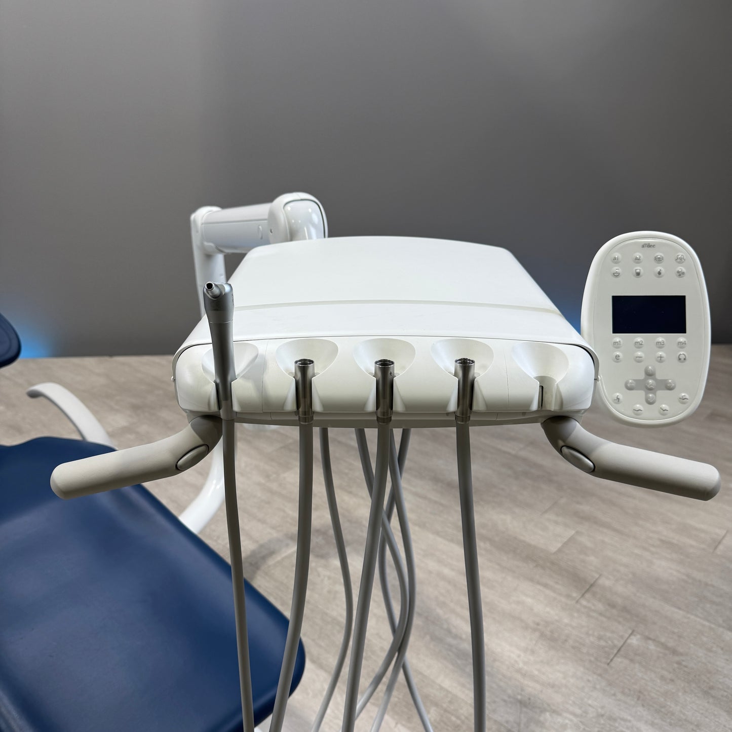 A‑dec 511R/532R Dental Chair Package