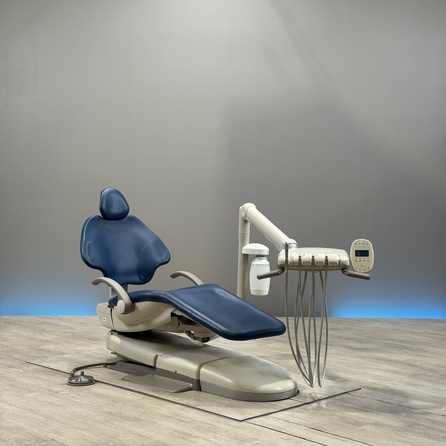 A‑dec 511R/532R Dental Chair Package