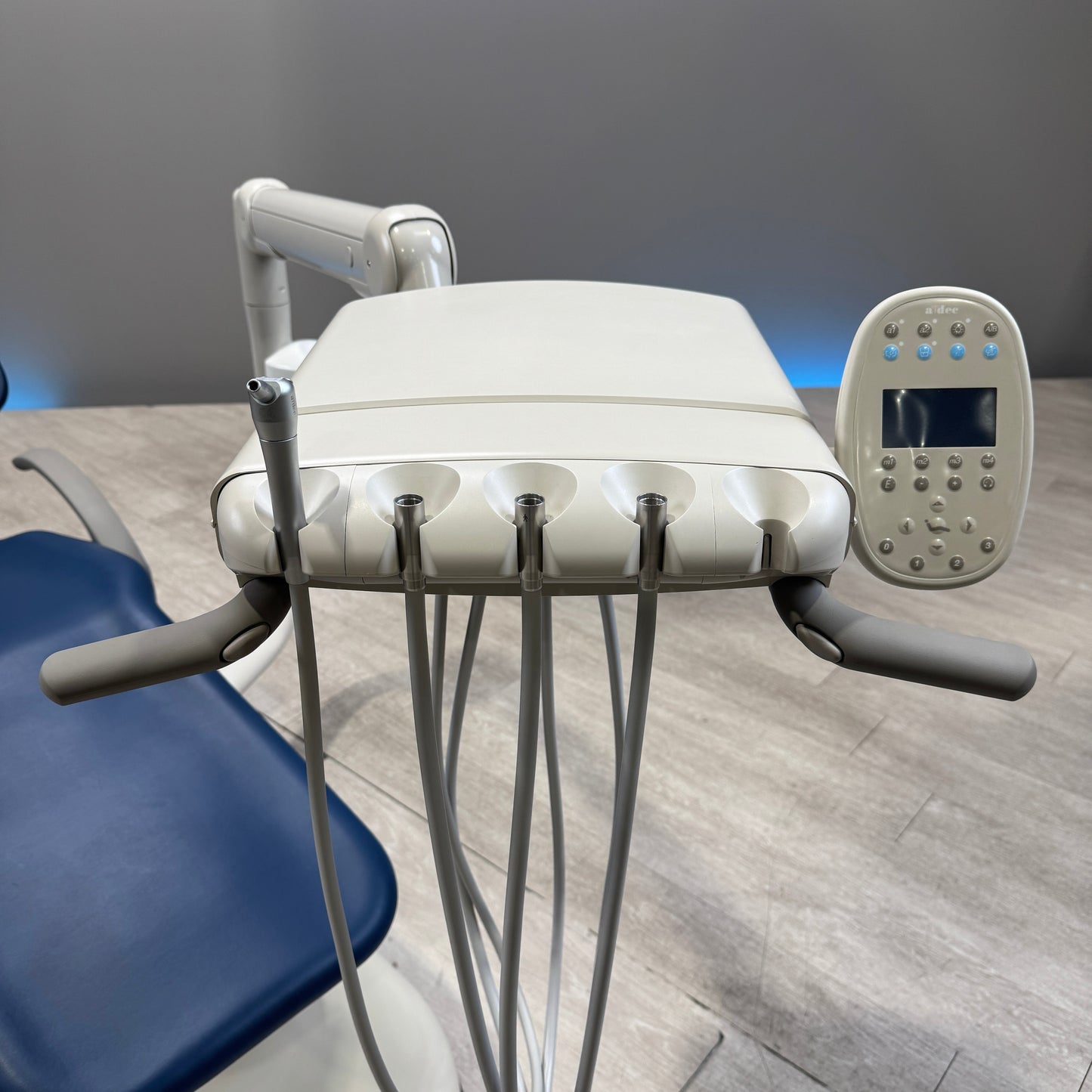 A‑dec 511R/532R Dental Chair Package