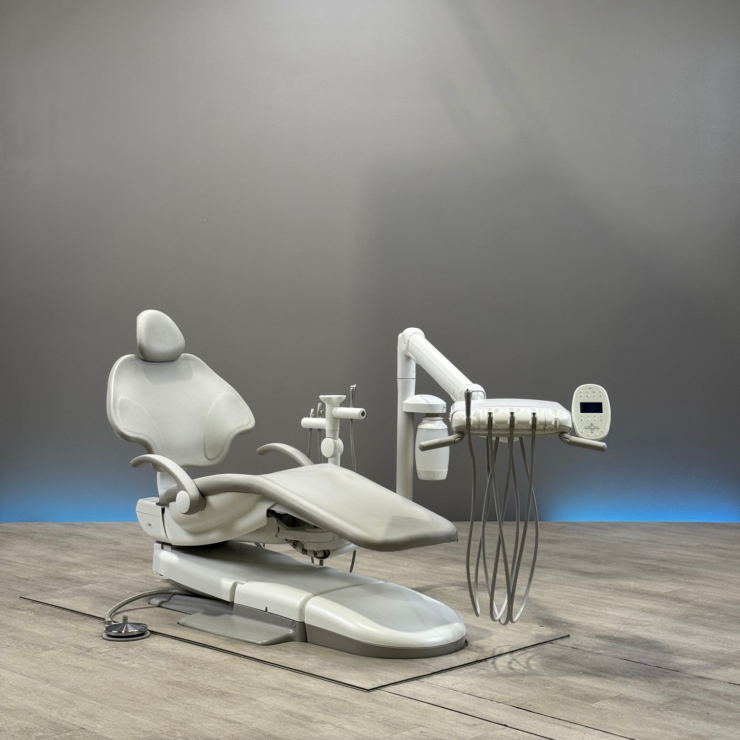 A‑dec 511R/532R Dental Chair Package