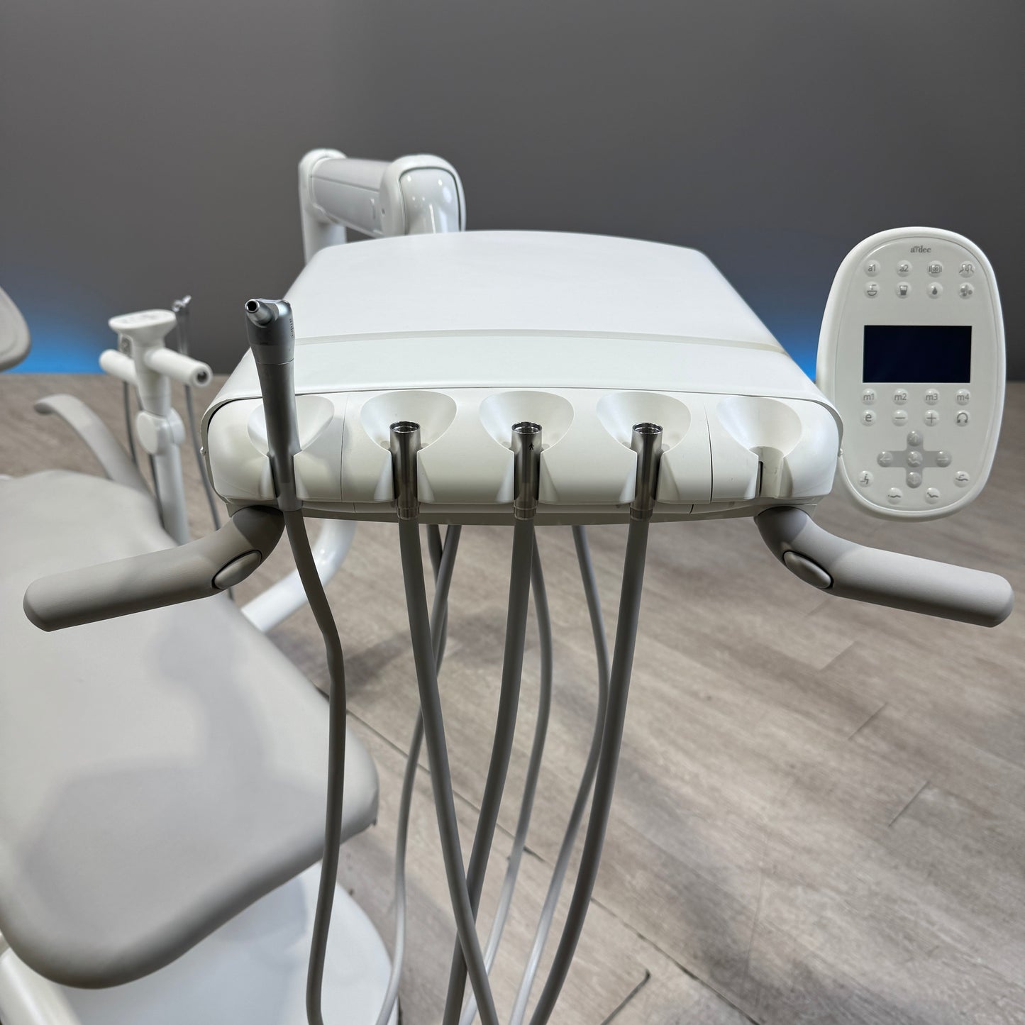 A‑dec 511R/532R Dental Chair Package