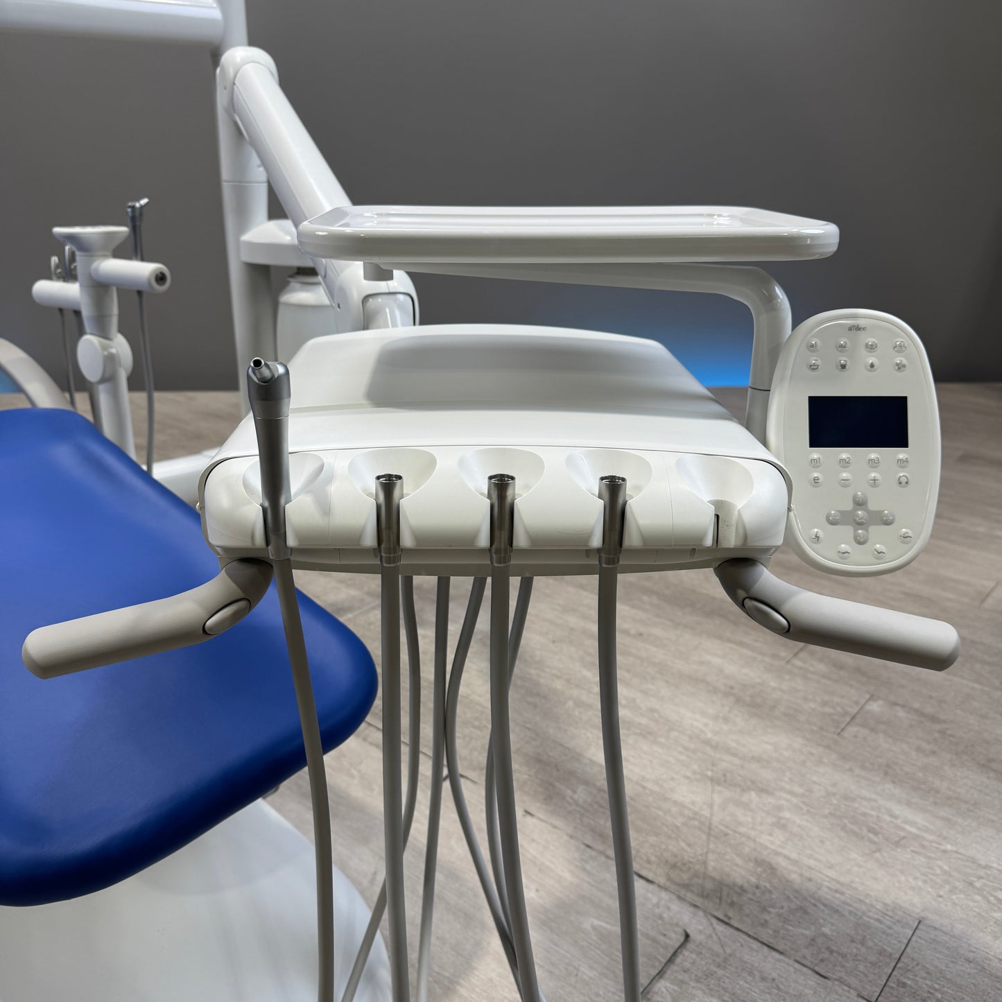 A‑dec 511R/532R Dental Chair Package