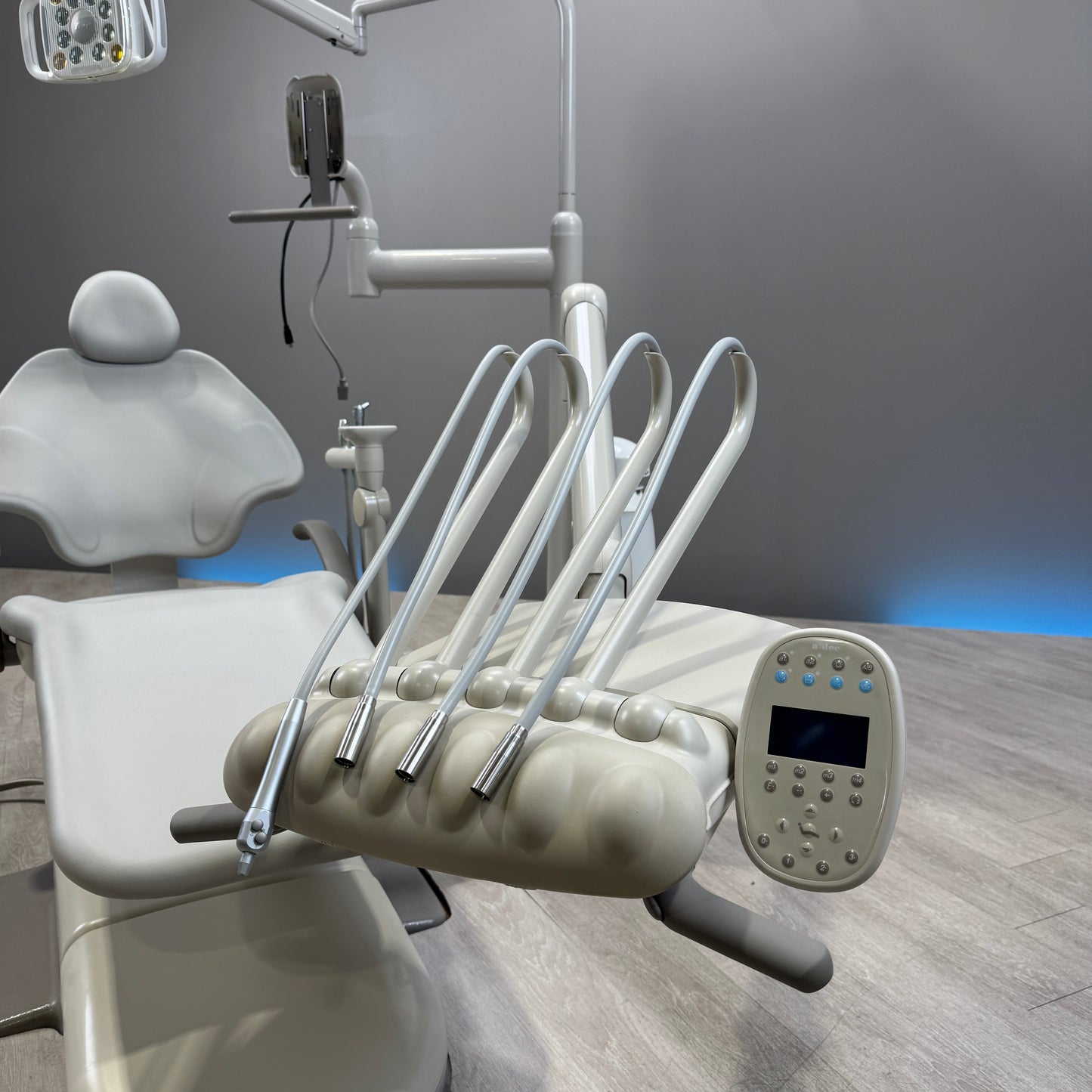 A‑dec 511R/533R Dental Chair Package