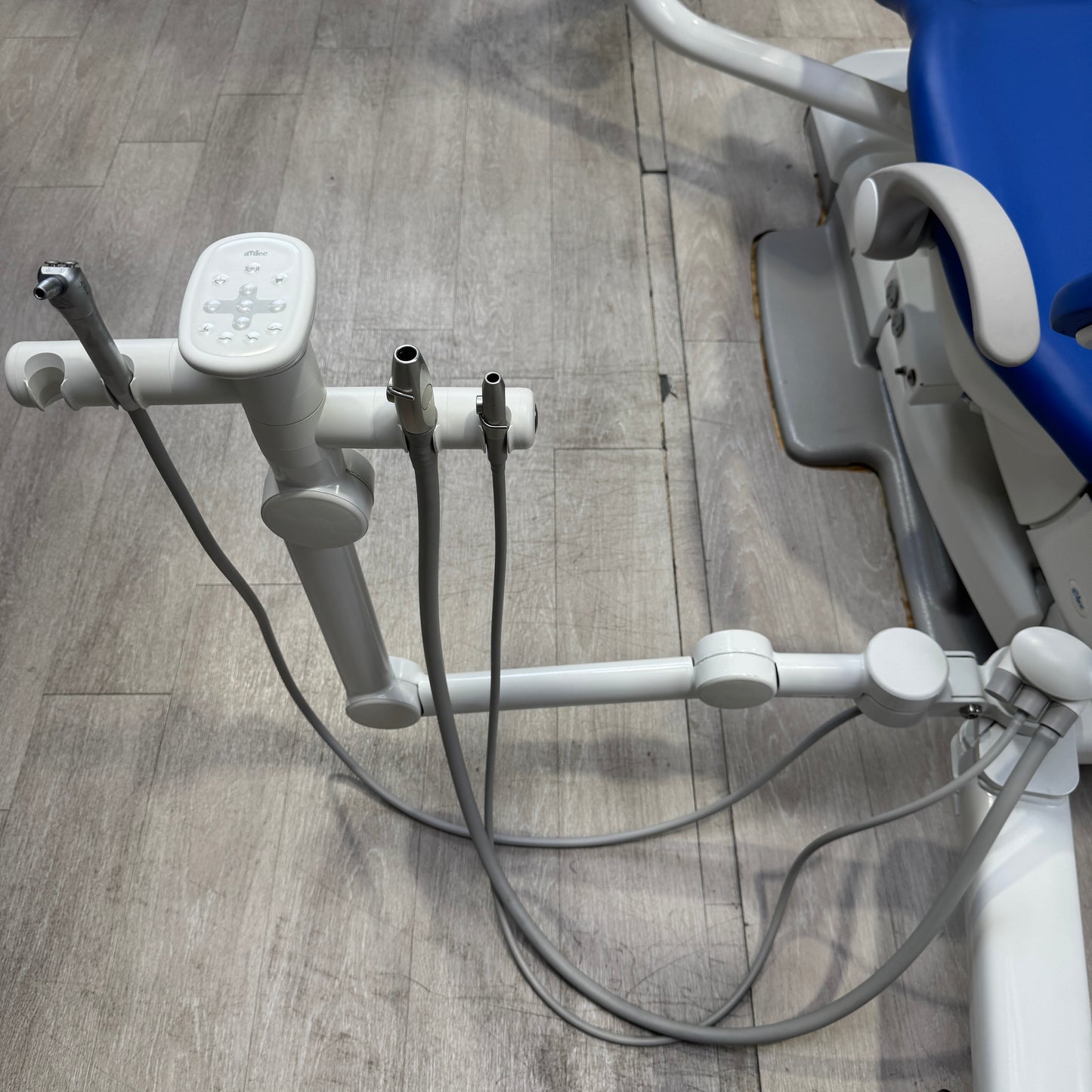 A‑dec 511R/532R Dental Chair Package
