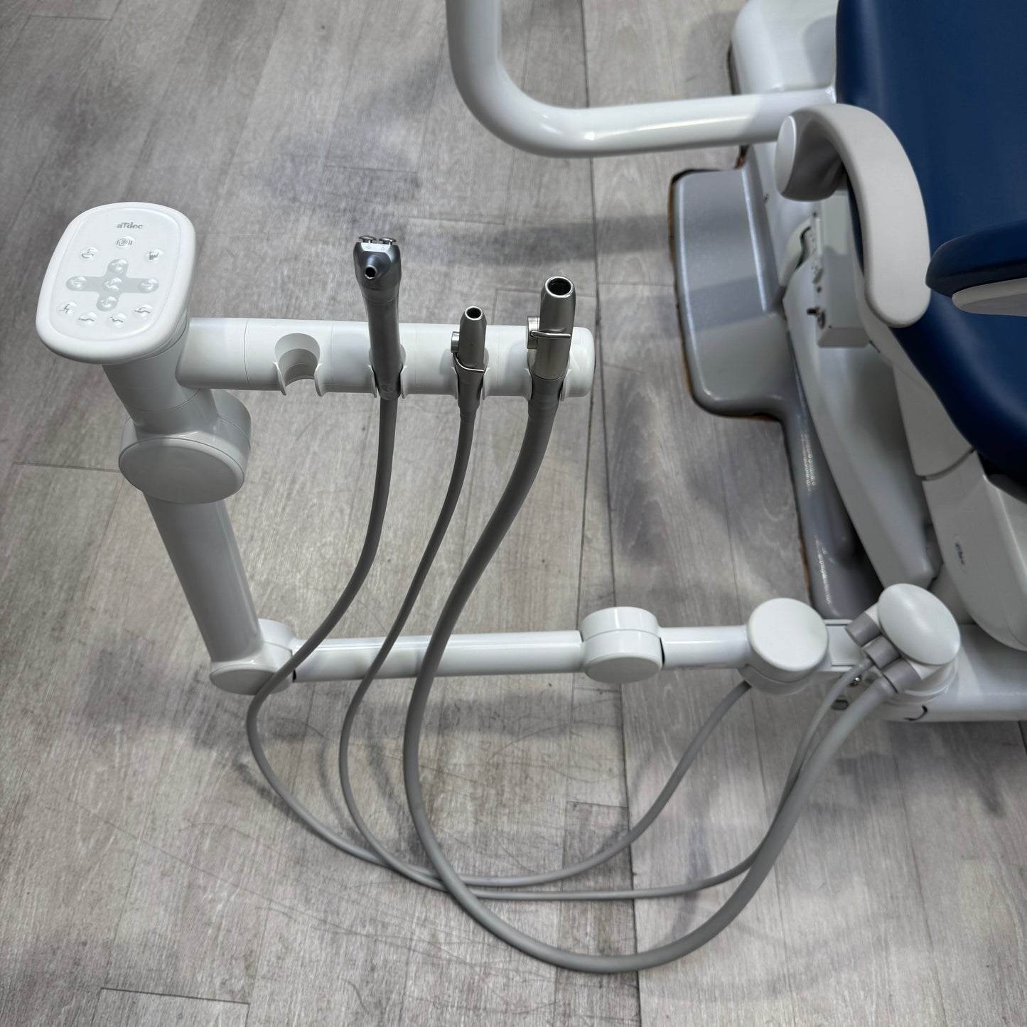 A‑dec 511R/532R Dental Chair Package