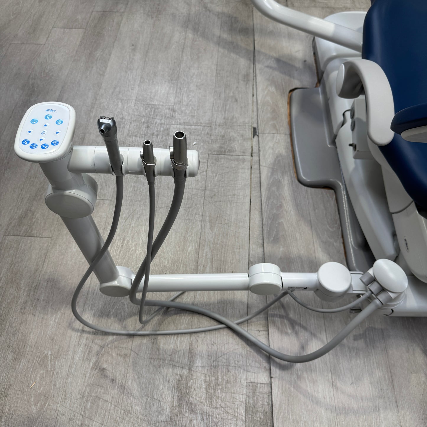 A‑dec 511R/532R Dental Chair Package