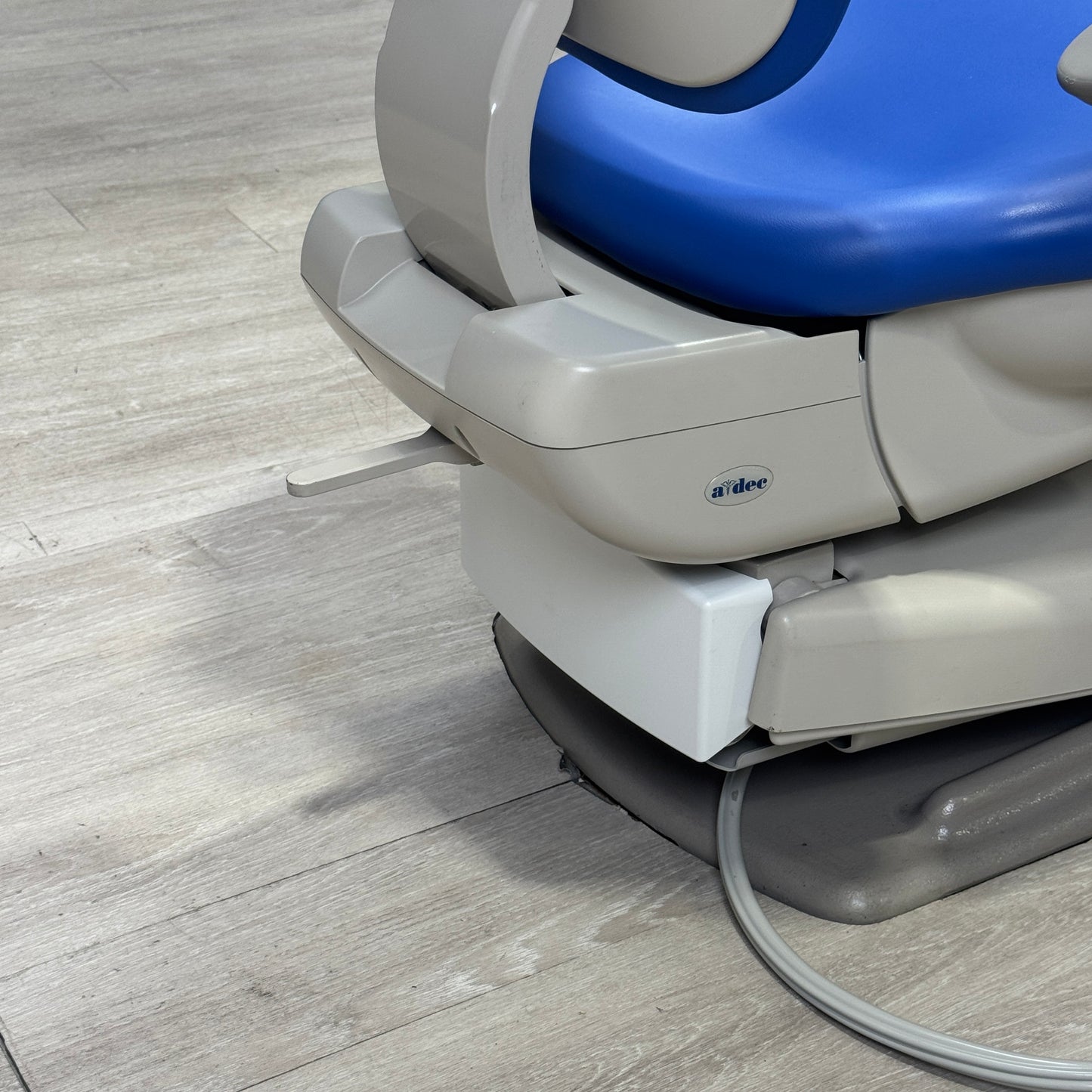 A‑dec 511R/532R Dental Chair Package