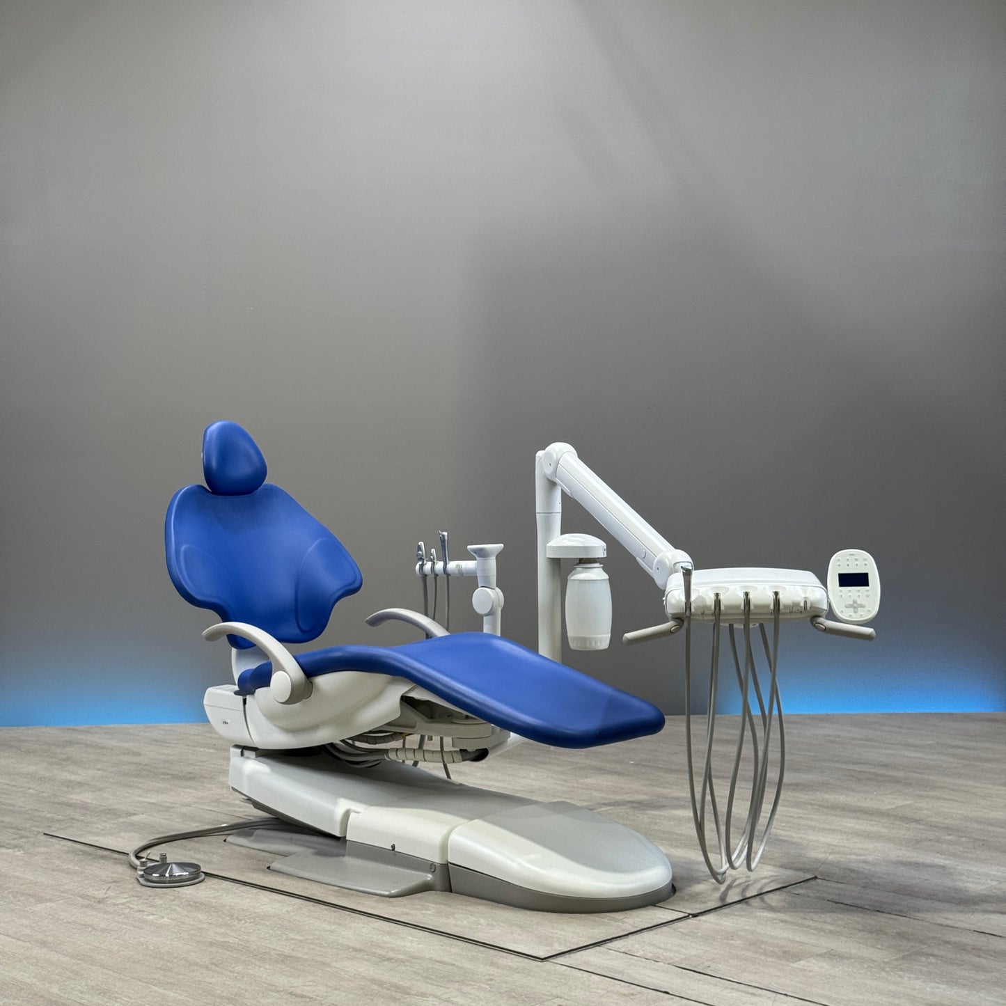 A‑dec 511R/532R Dental Chair Package