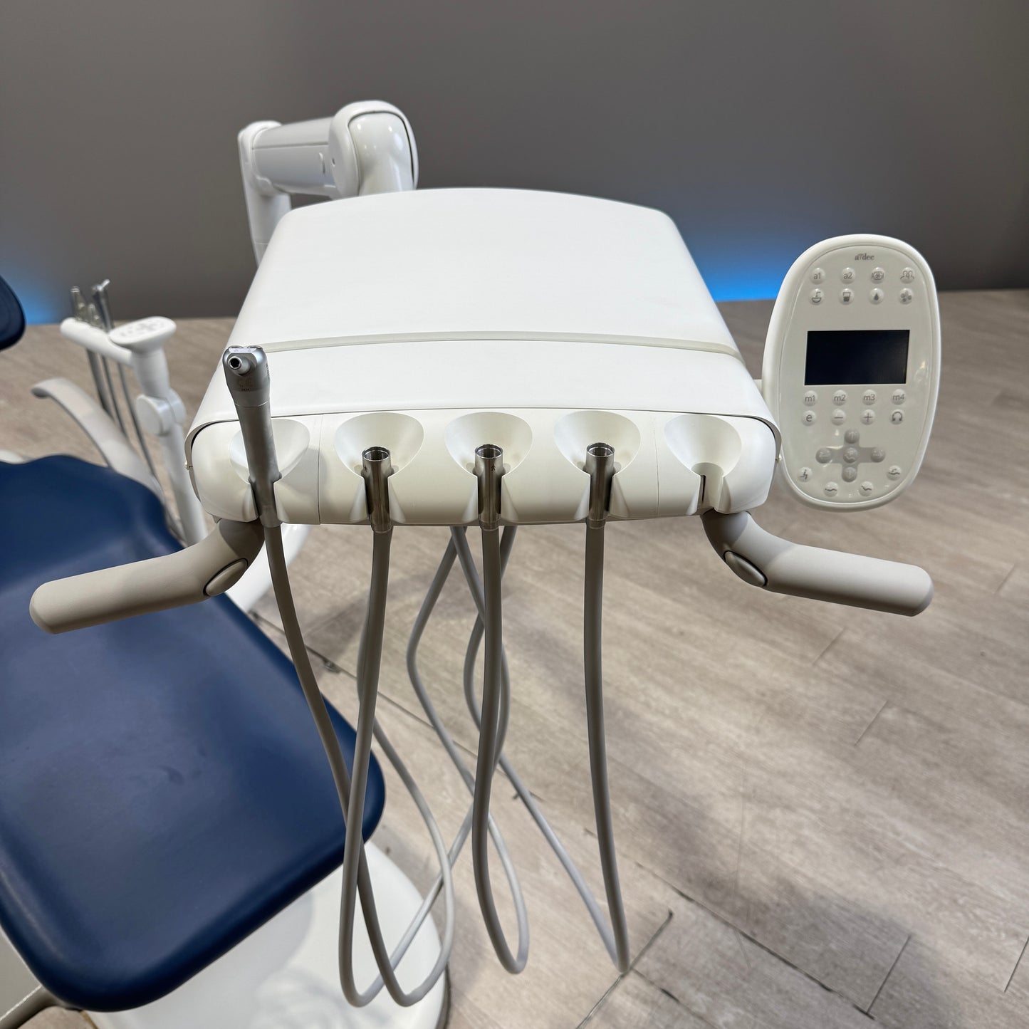 Ensemble chaise dentaire A‑dec 511R/532R