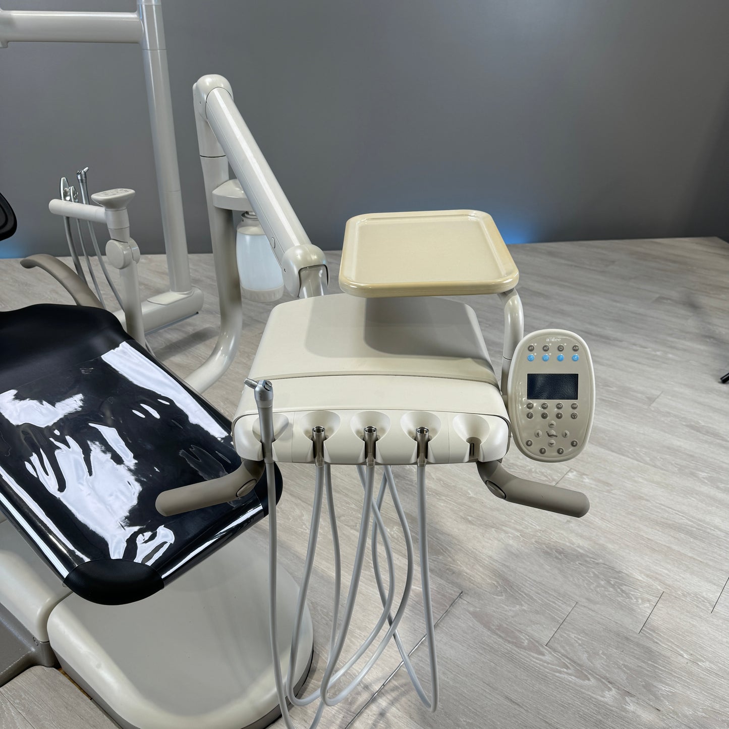 A-dec 511R/532R Dental Chair Package