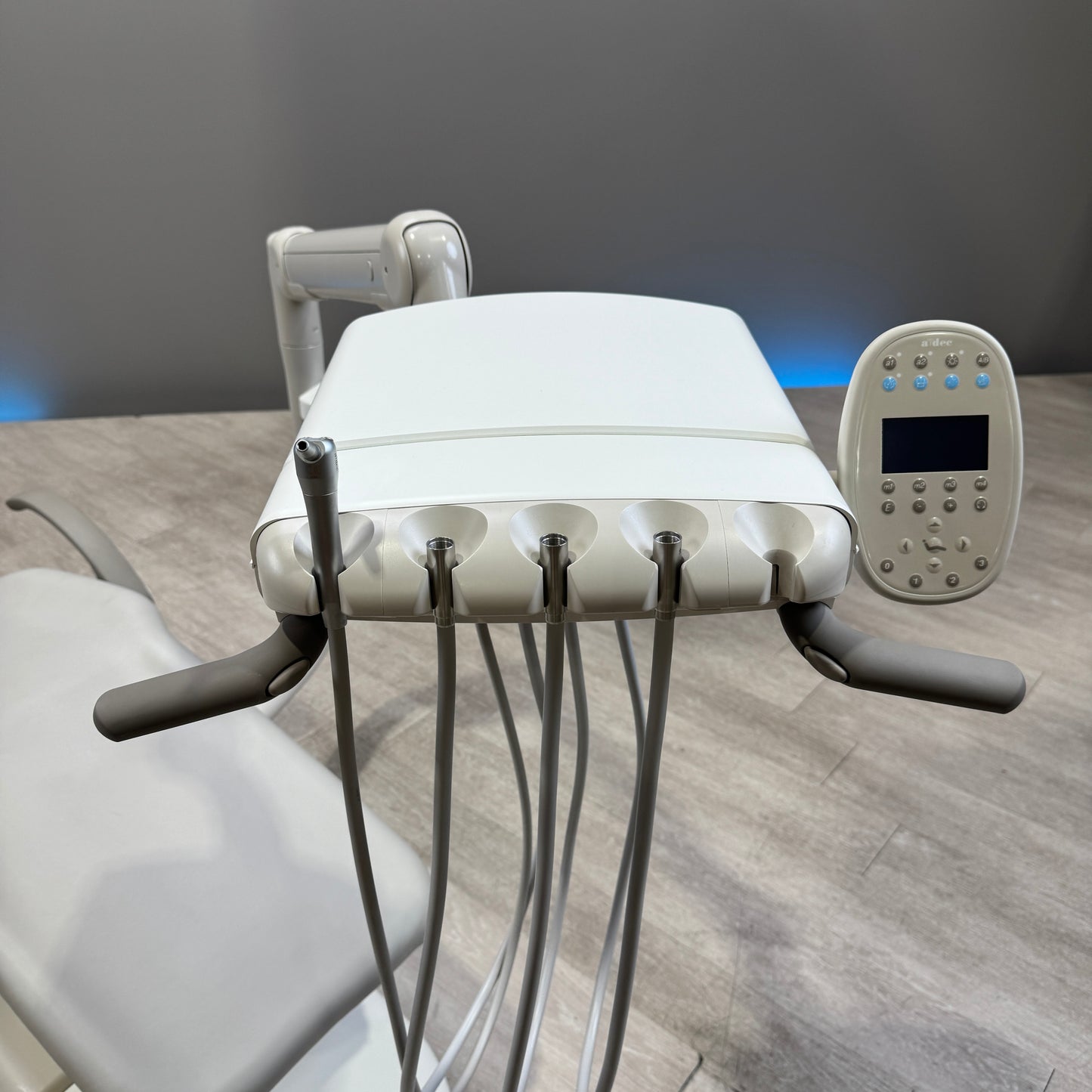 A‑dec 511R/532R Dental Chair Package