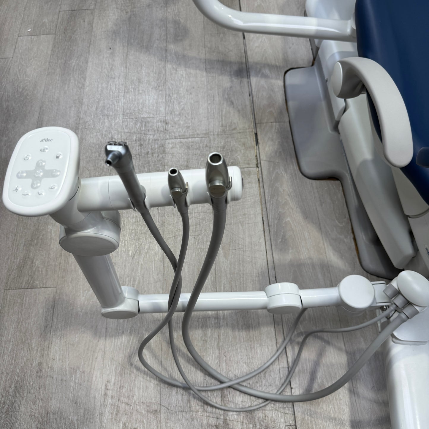 A‑dec 511R/532R Dental Chair Package