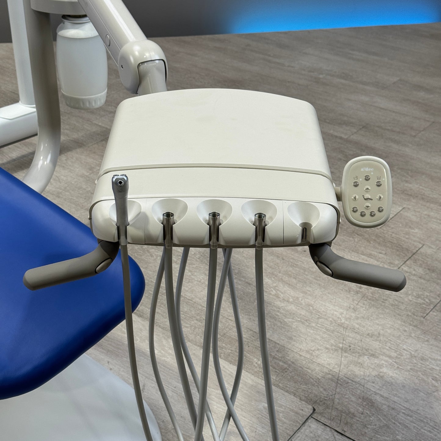 A‑dec 511R/532R Dental Chair Package