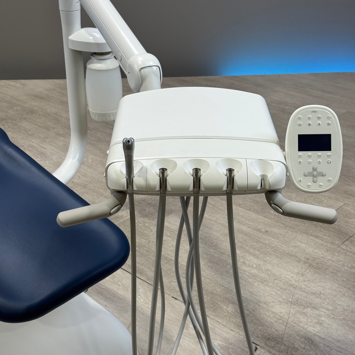 A‑dec 511R/532R Dental Chair Package
