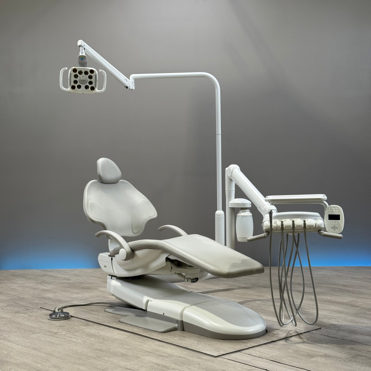 A‑dec 511R/532R Dental Chair Package