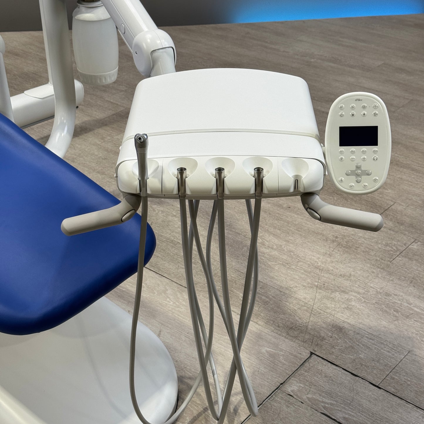 A‑dec 511R/532R Dental Chair Package
