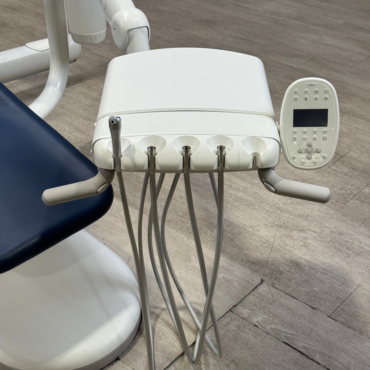 A‑dec 511R/532R Dental Chair Package