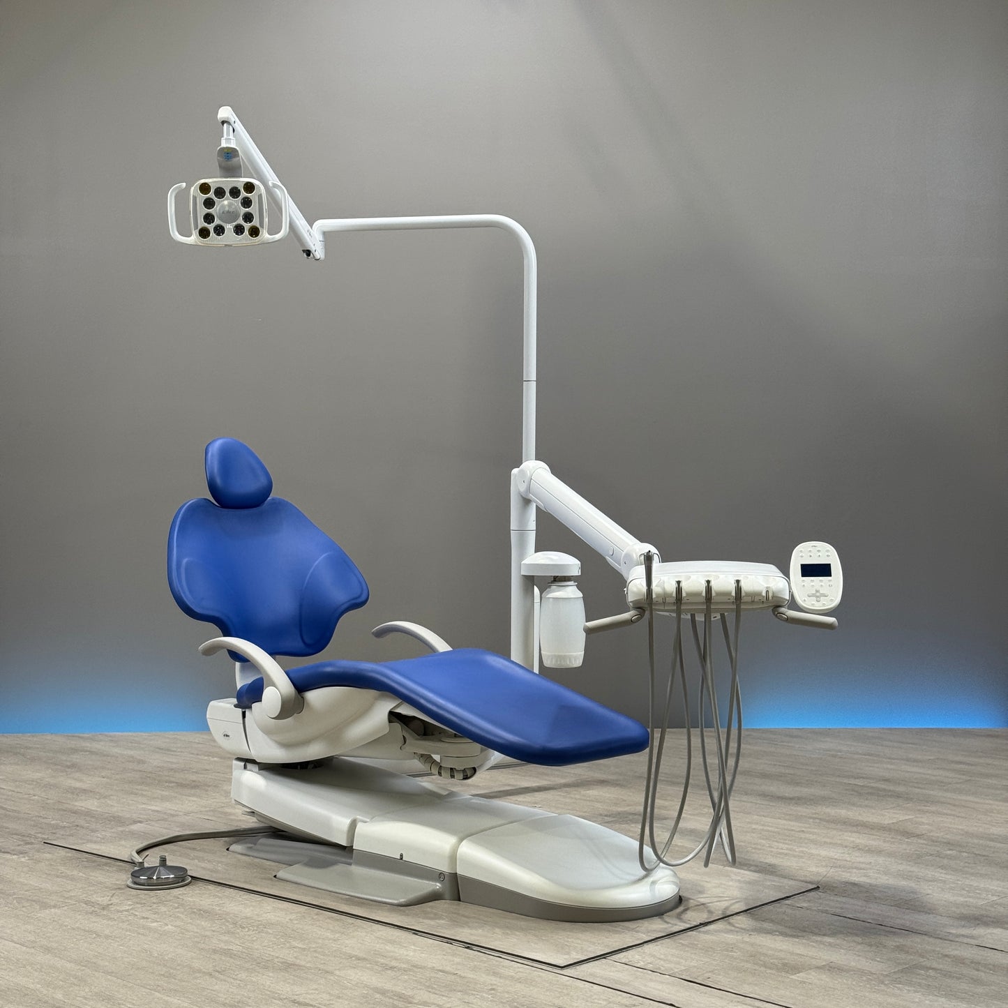 A‑dec 511R/532R Dental Chair Package