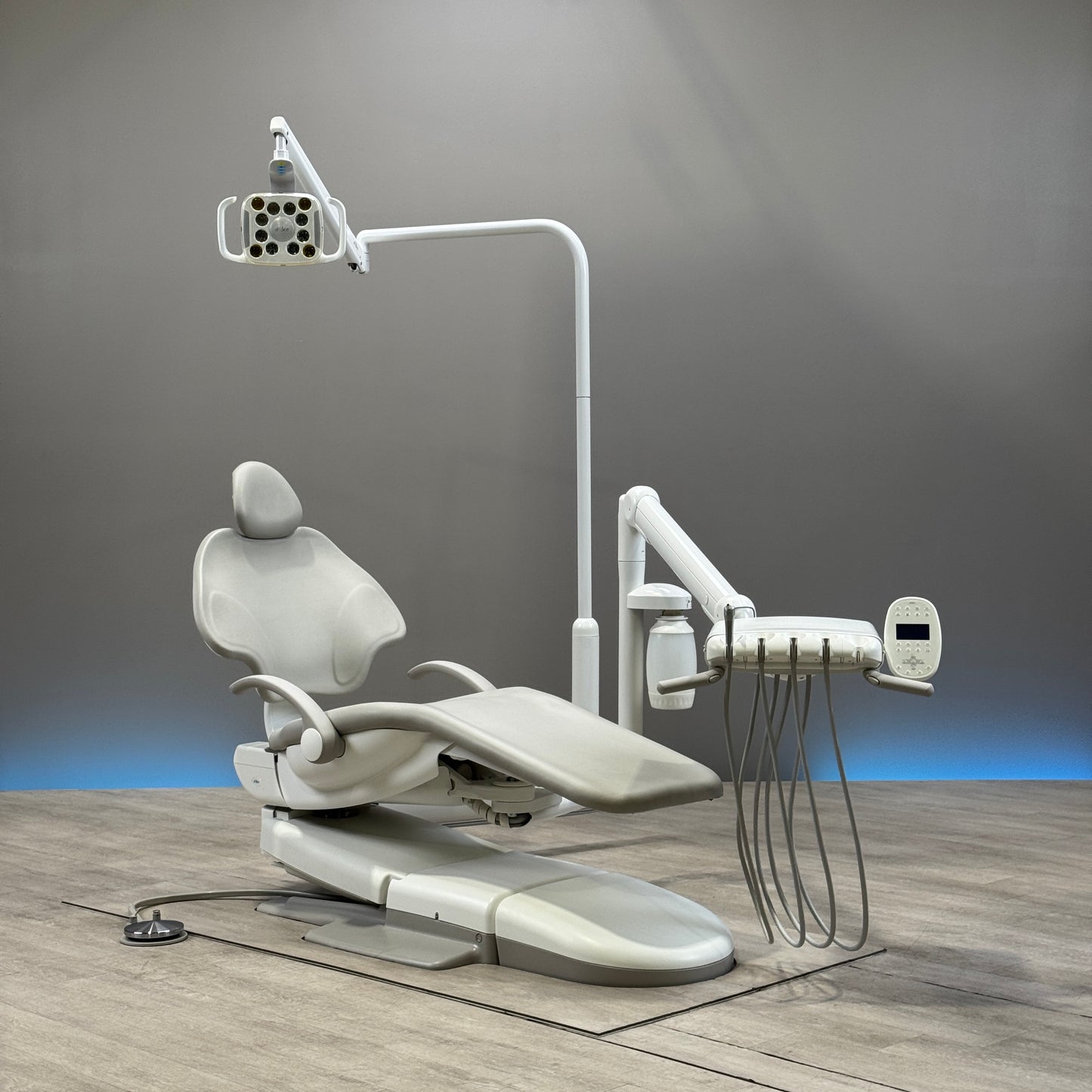 A‑dec 511R/532R Dental Chair Package