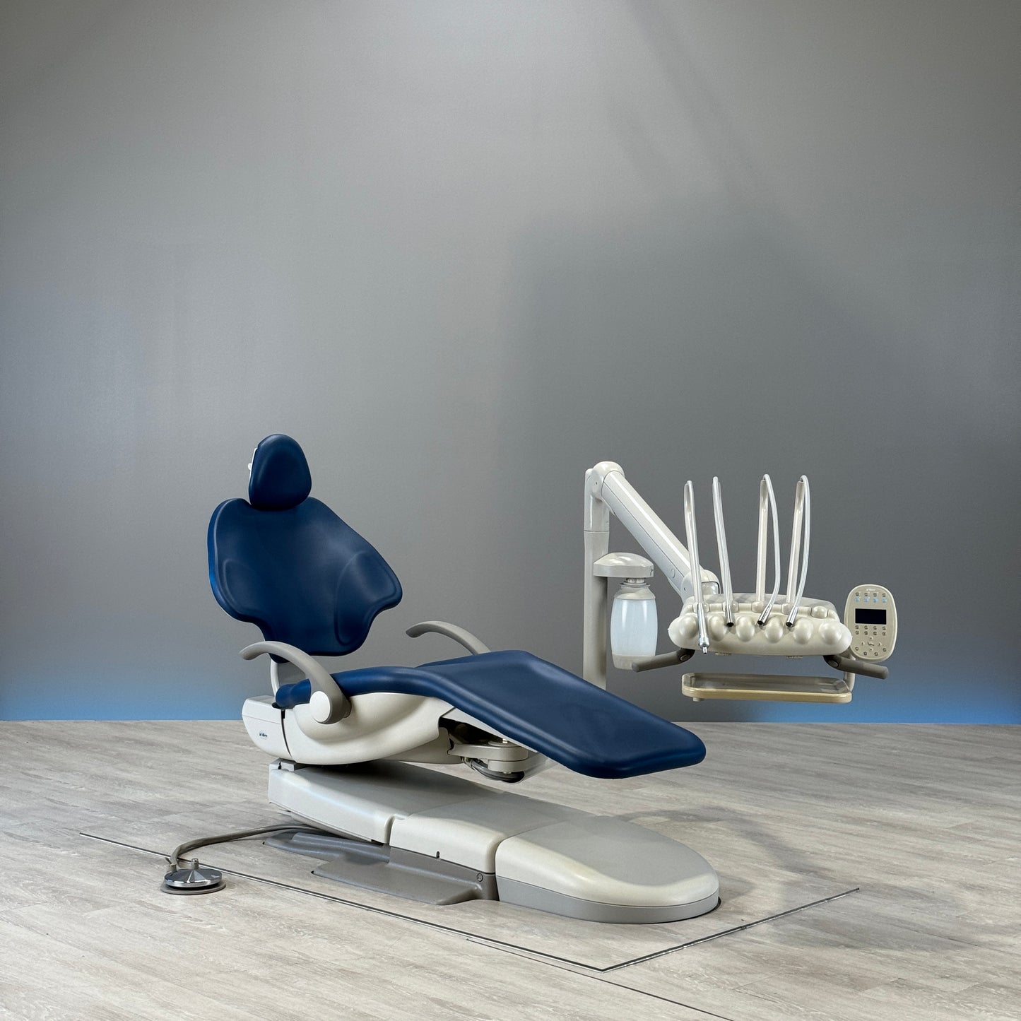 A-dec 511R/533R Dental Chair Package