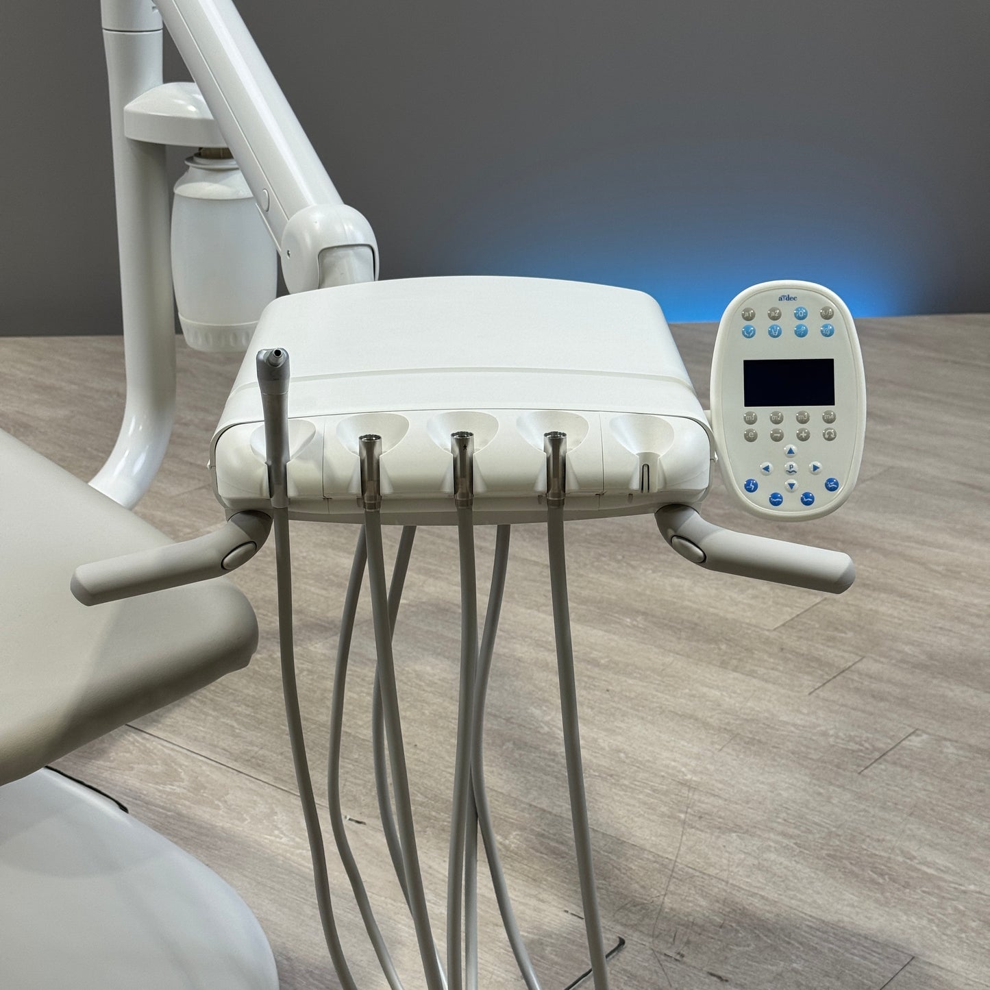 A‑dec 511R/532R Dental Chair Package