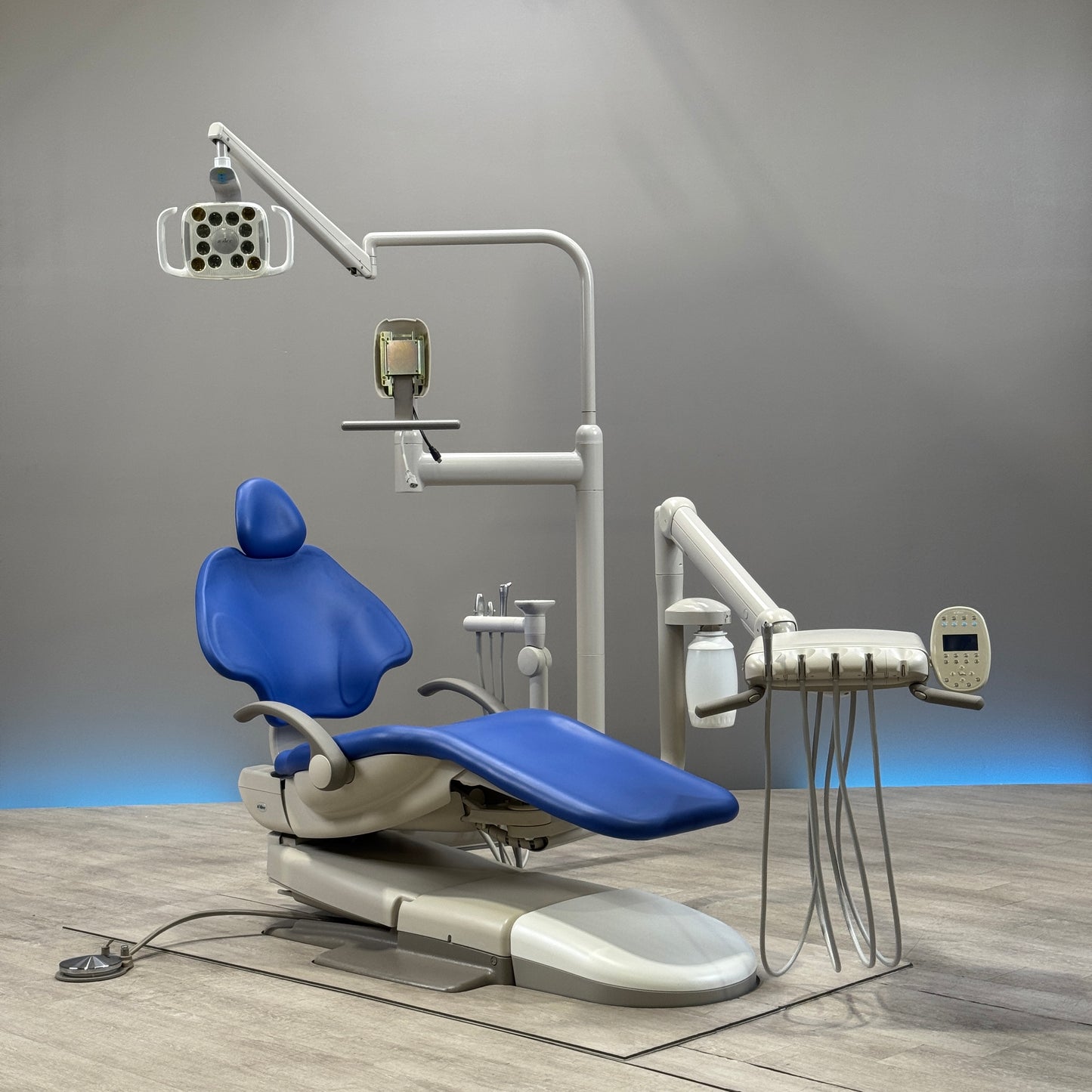 A‑dec 511R/532R Dental Chair Package