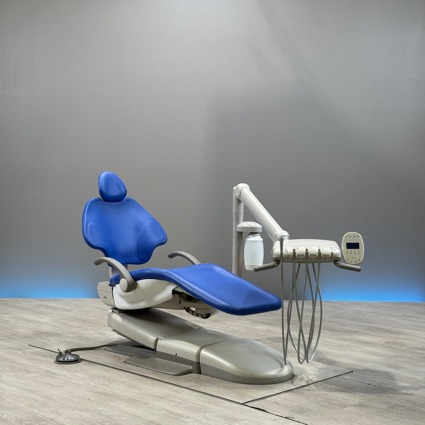 A‑dec 511R/532R Dental Chair Package