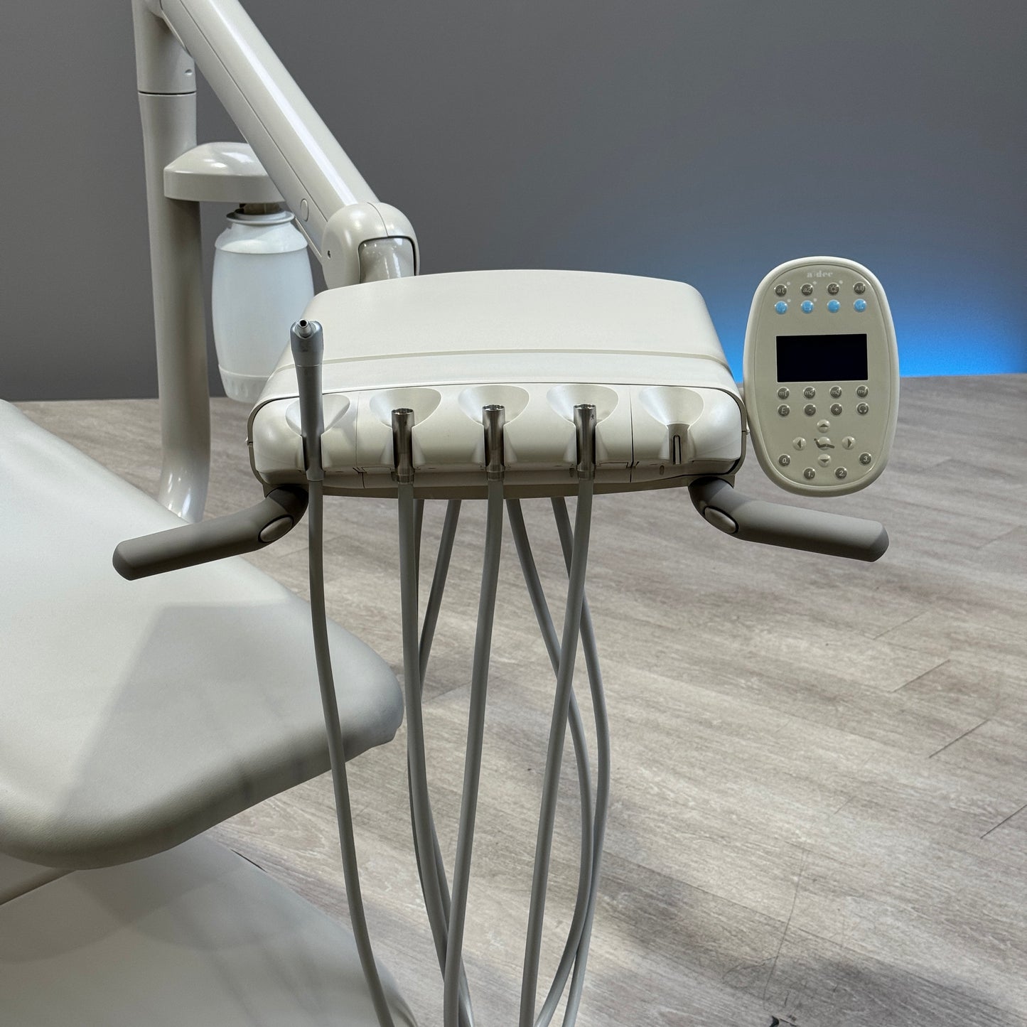 A‑dec 511R/532R Dental Chair Package