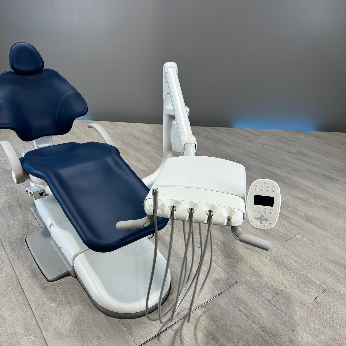 A-dec 511R/532R Dental Chair Package