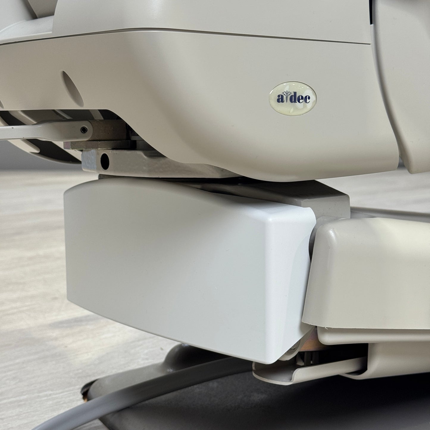 A‑dec 511R/533R Dental Chair Package