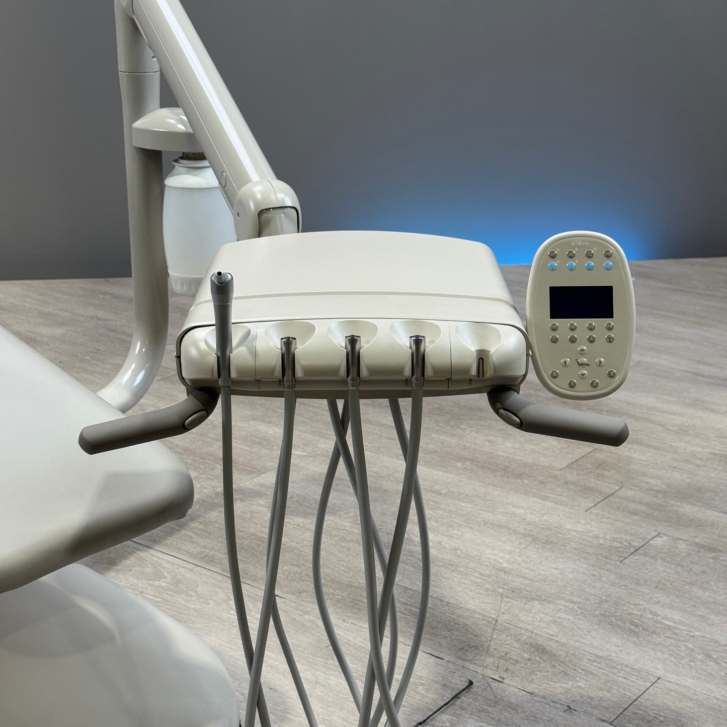 A‑dec 511R/532R Dental Chair Package