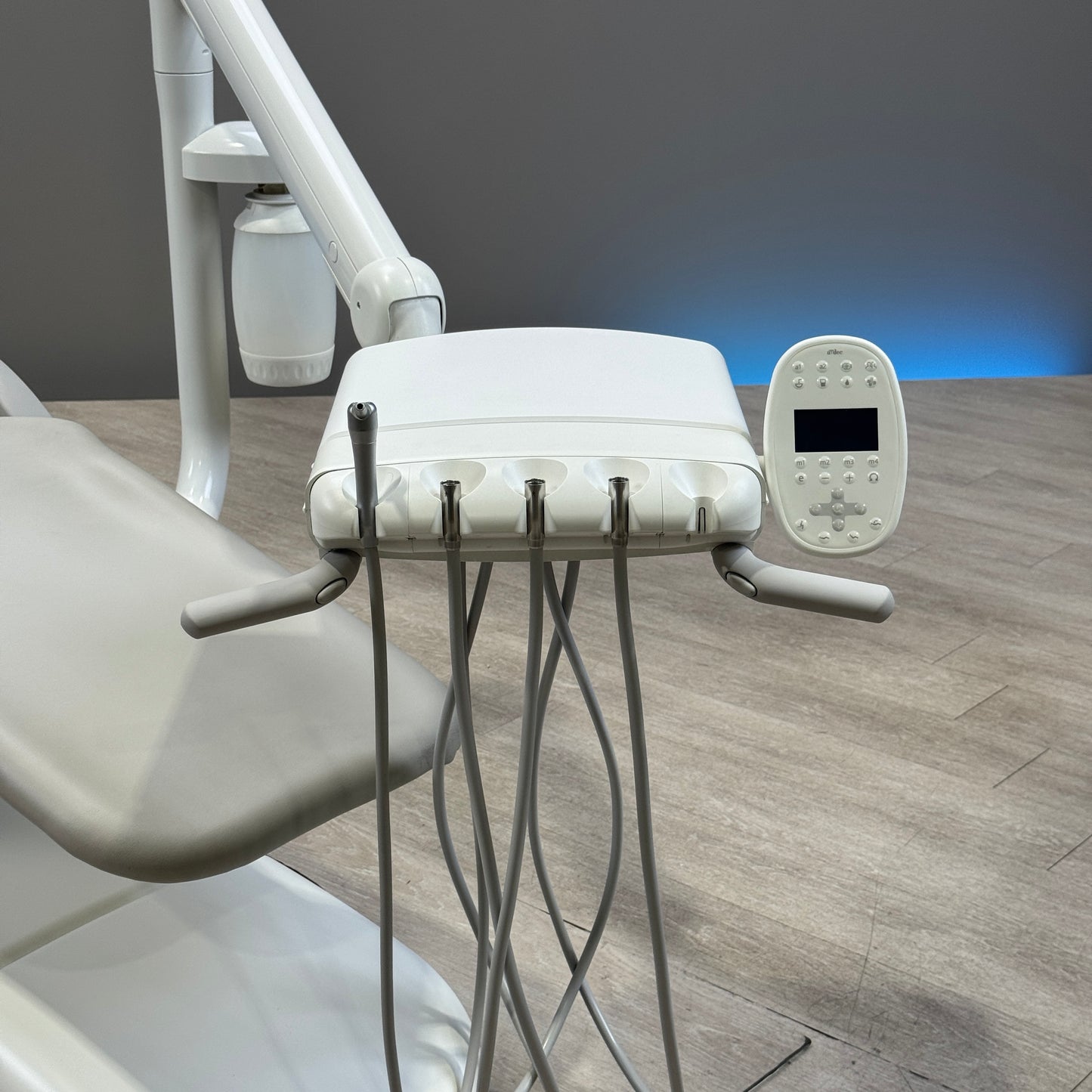 A‑dec 511R/532R Dental Chair Package