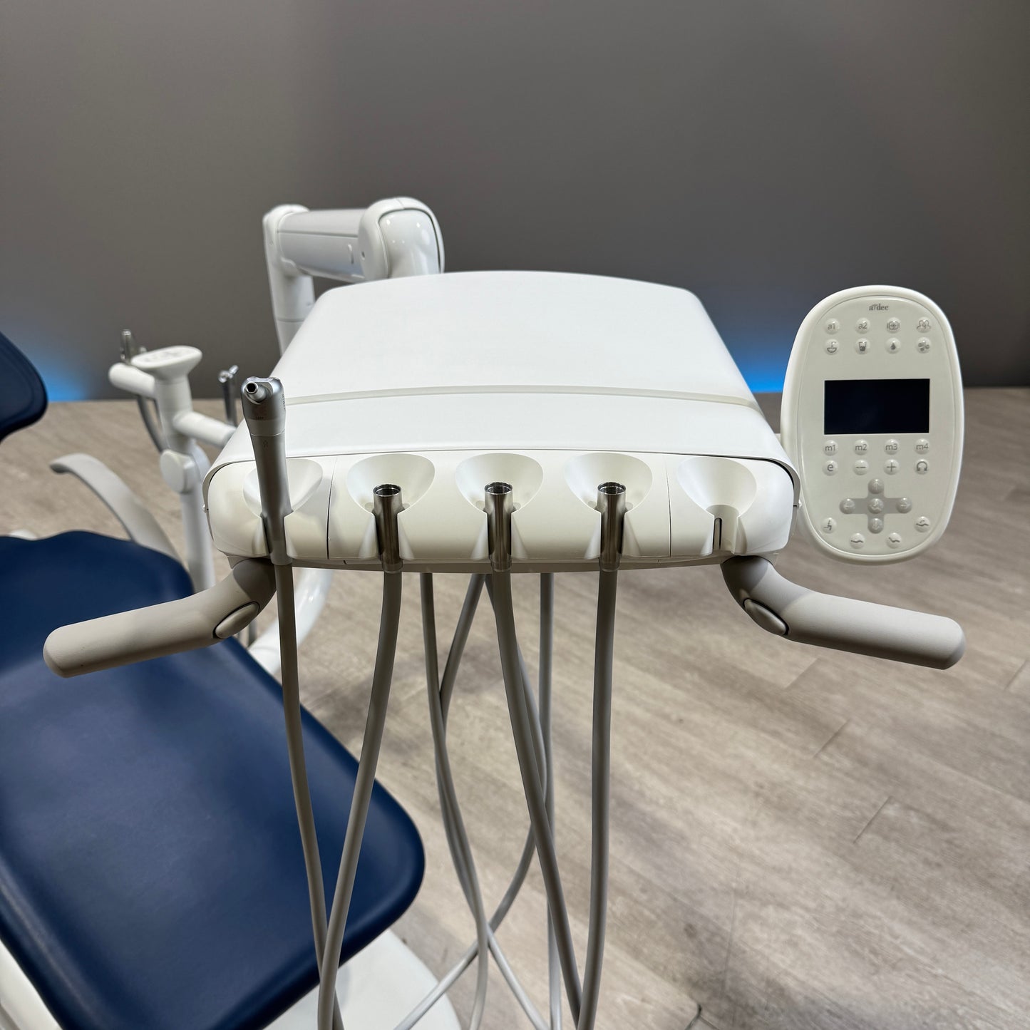 A‑dec 511R/532R Dental Chair Package