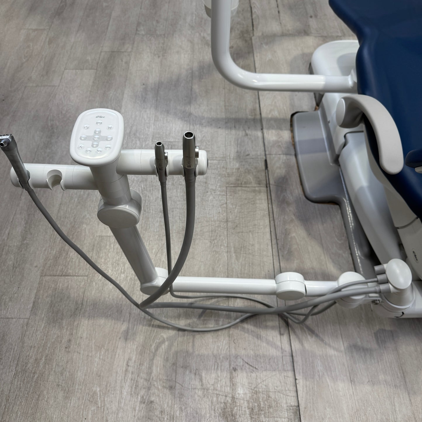 A‑dec 511R/532R Dental Chair Package
